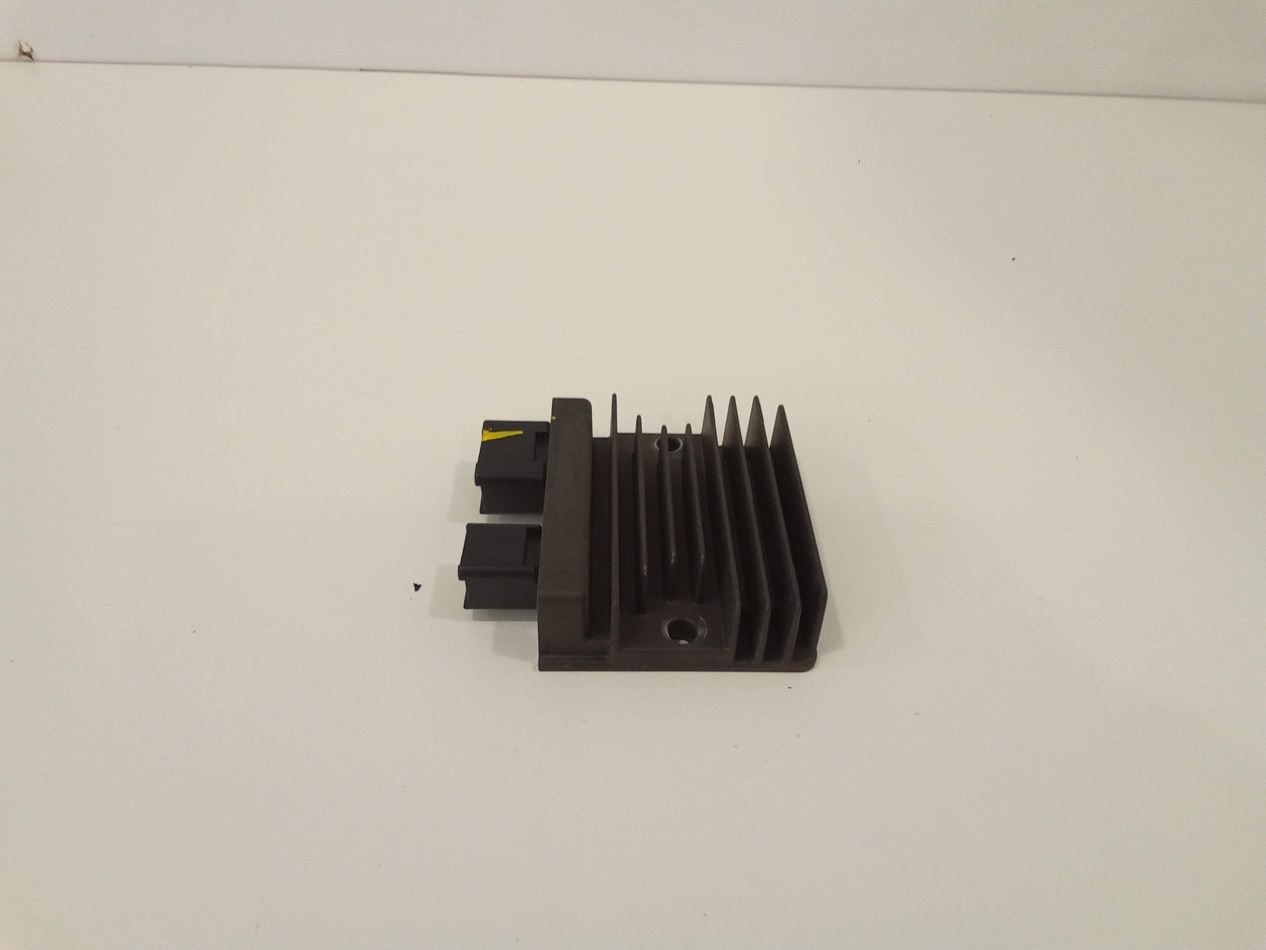 Regolatore Tensione Usato