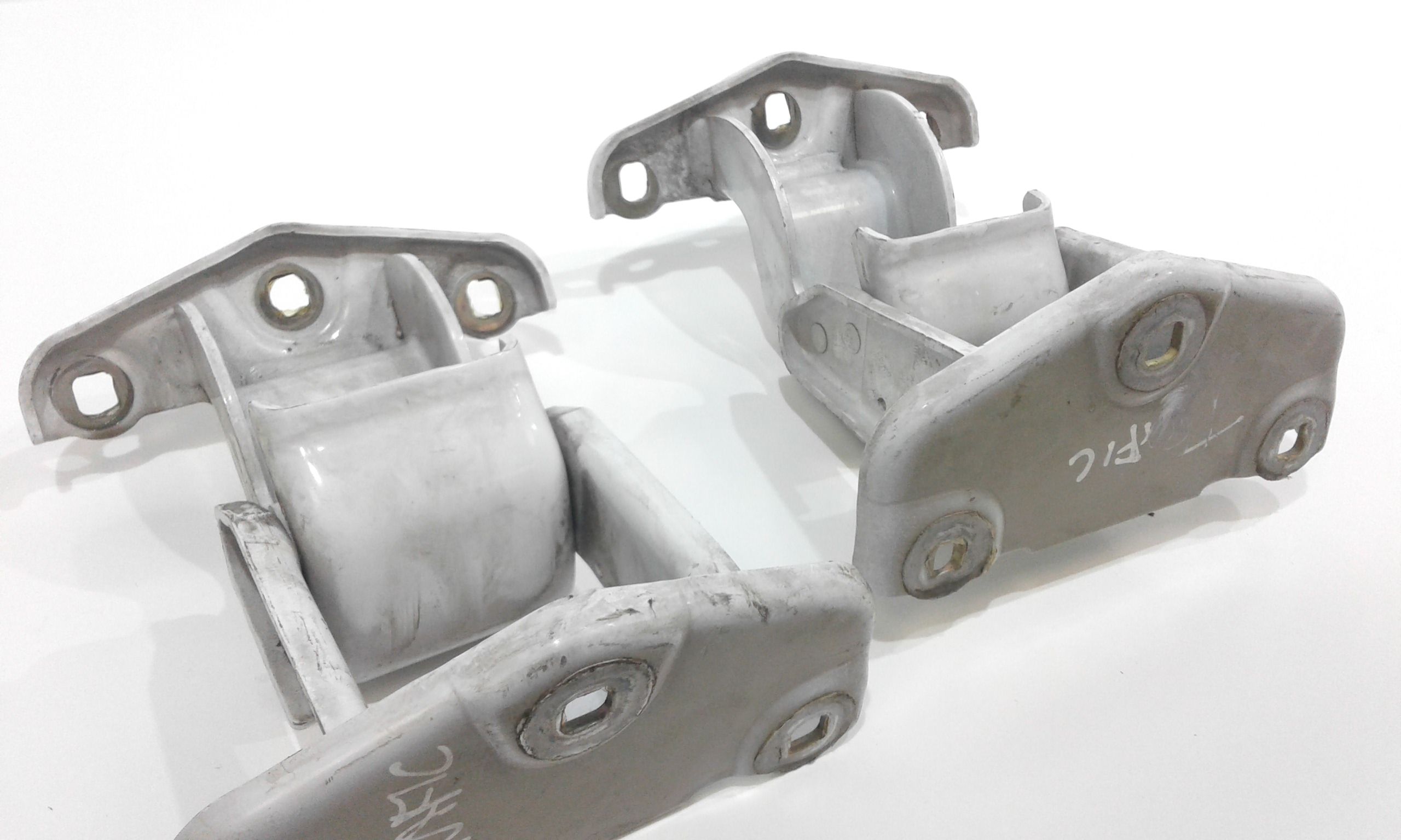 Cerniera Porta Ant. Destro,cerniera Porta Ant.sinistro, Cerniera Porta Post. Destro, Cerniera Porta Post. Sinistro Usato