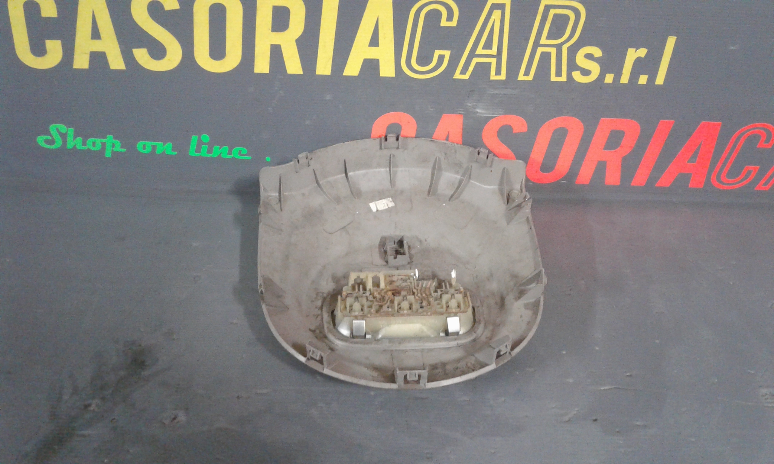 Luce Cortesia Ant. Tetto Usato