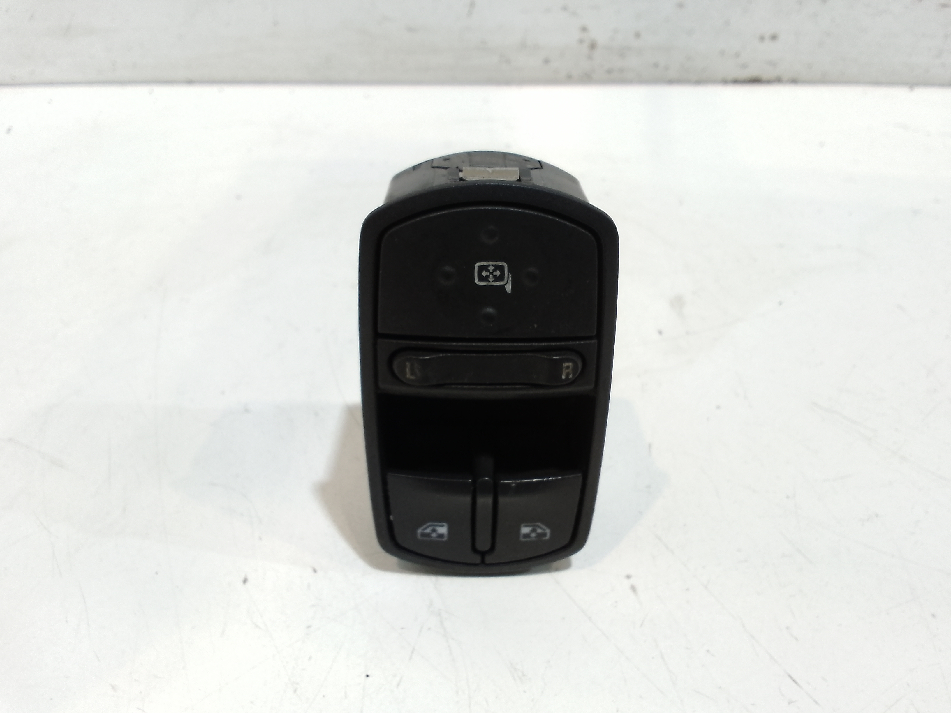 Interruttore Alzacristalli Porta Ant. Sinistro Usato