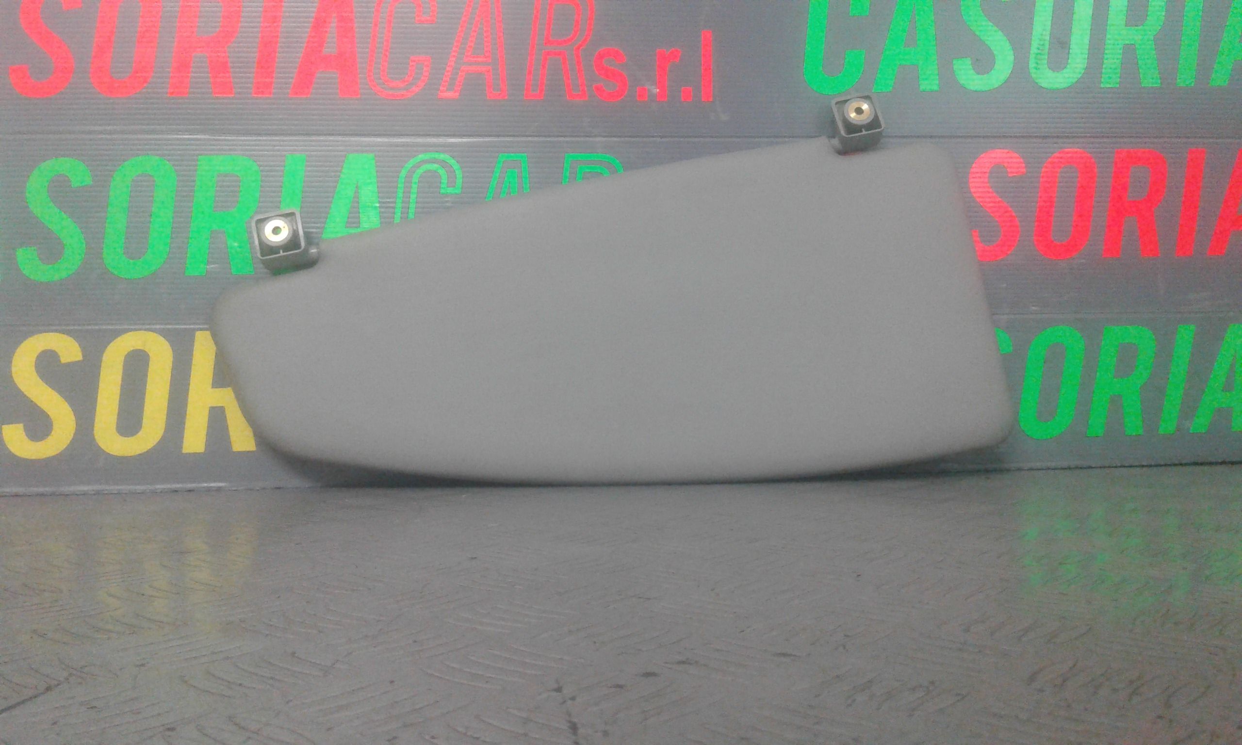 Aletta Parasole Parabrezza Destro 735417501 Usato