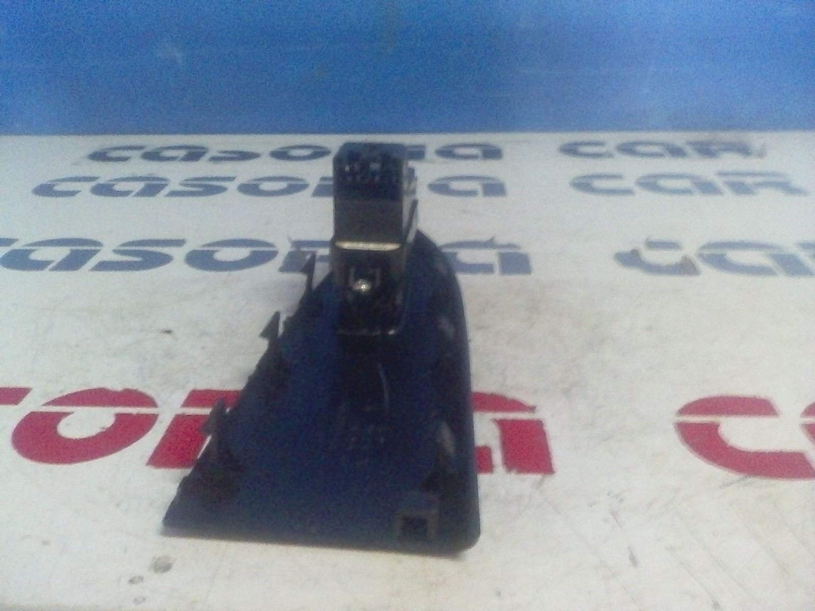 Interruttore Alzacristalli Porta Ant. Destro Usato