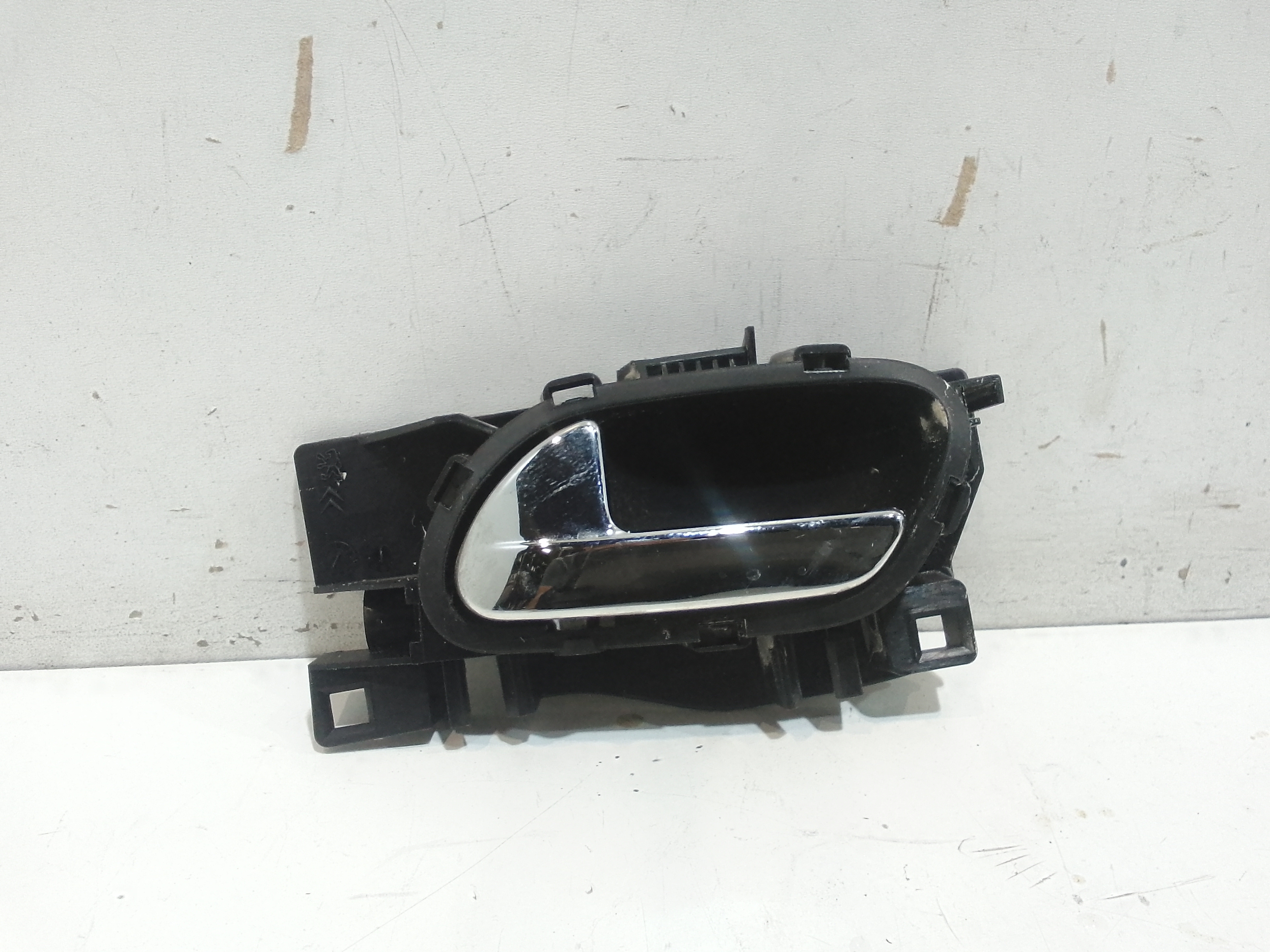 Maniglia Int. Apertura Porta Post. Sinistro 9143T1 Usato