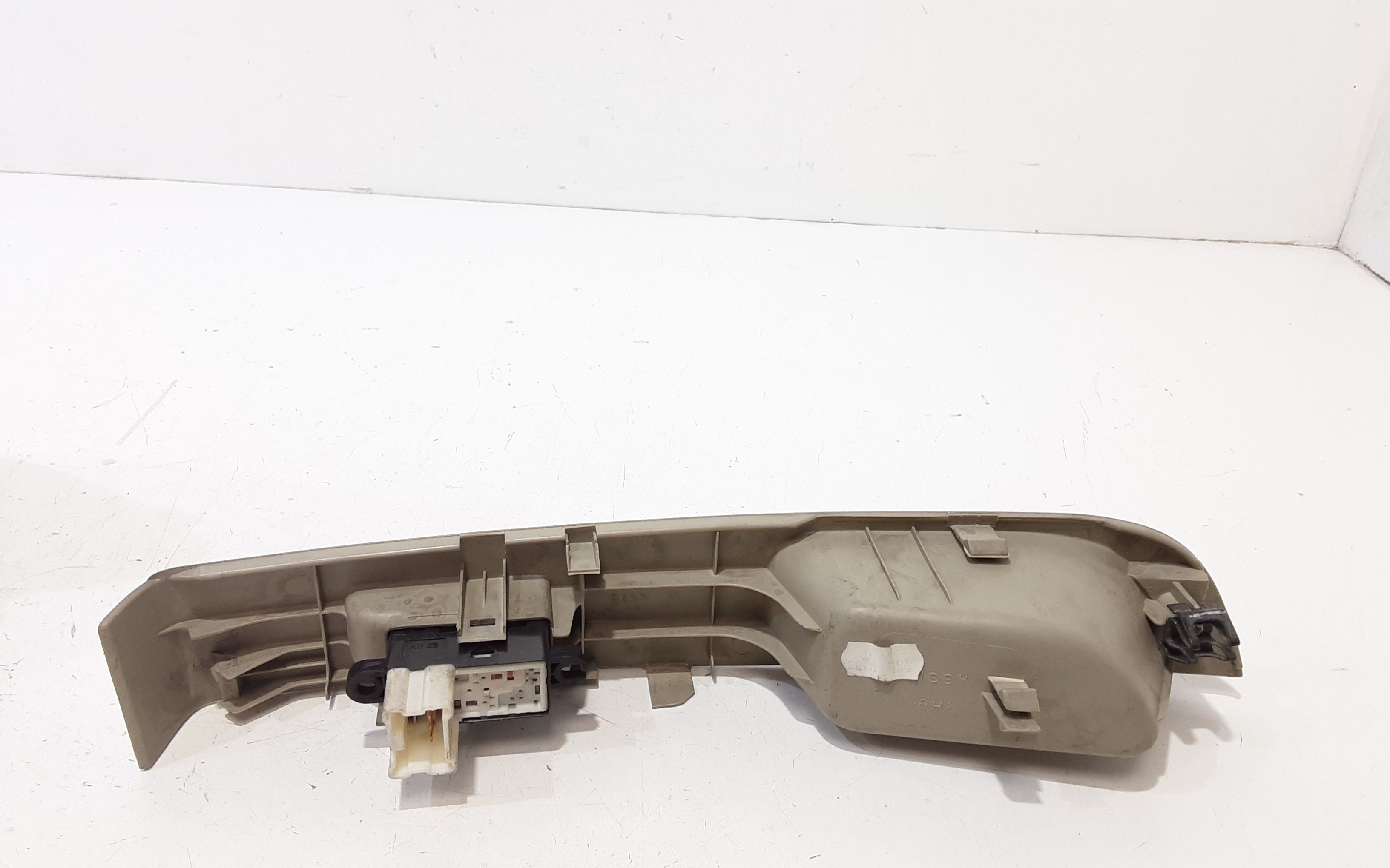 Interruttore Alzacristalli Porta Ant. Destro Usato