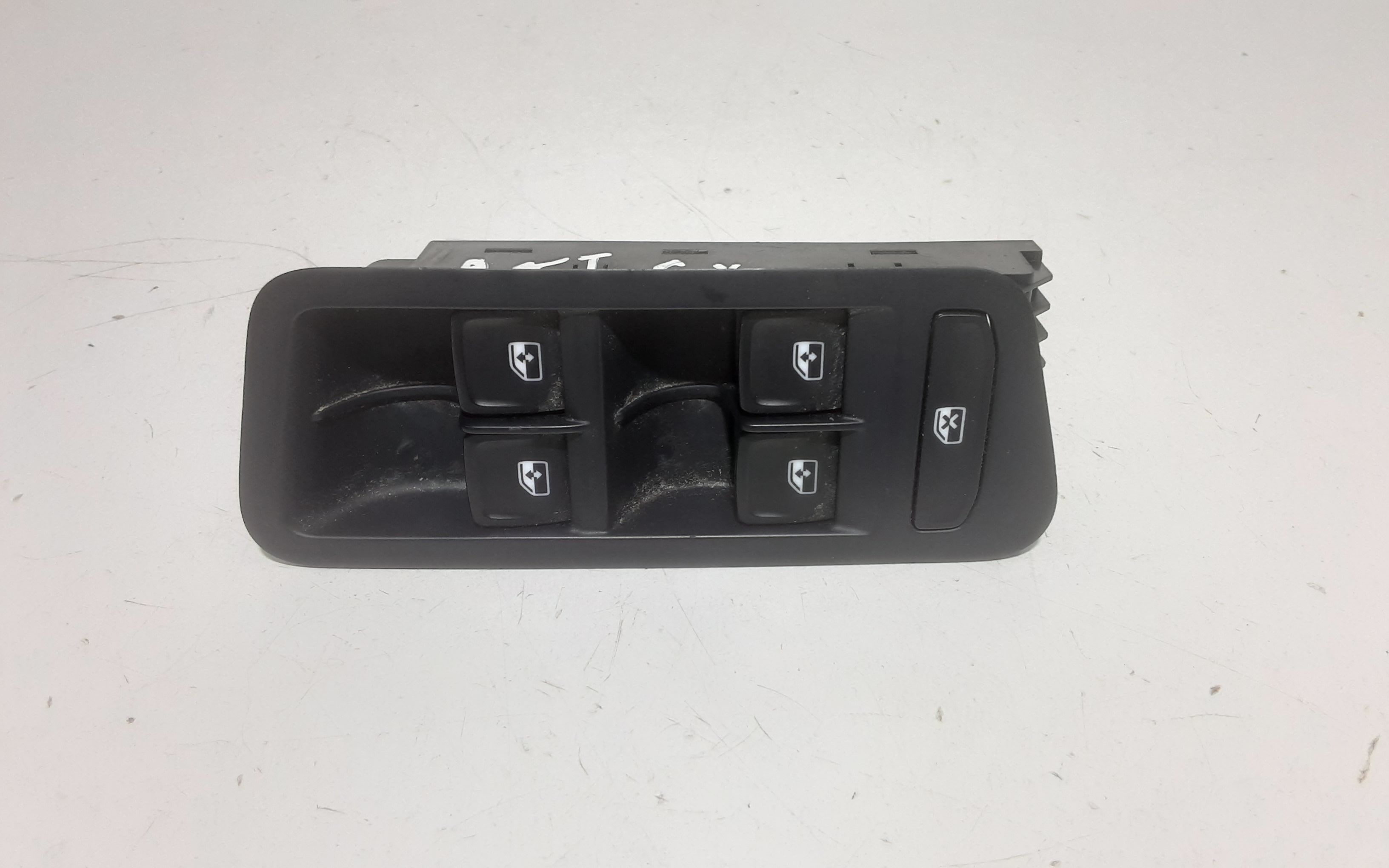 Interruttore Alzacristalli Porta Ant. Sinistro Usato