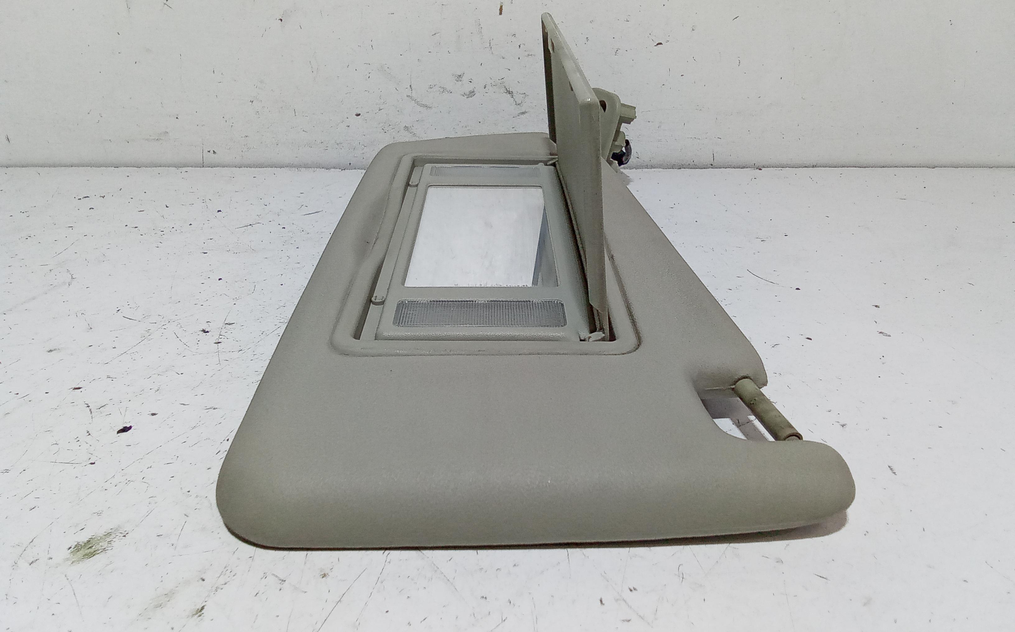 Aletta Parasole Parabrezza Sinistro Usato