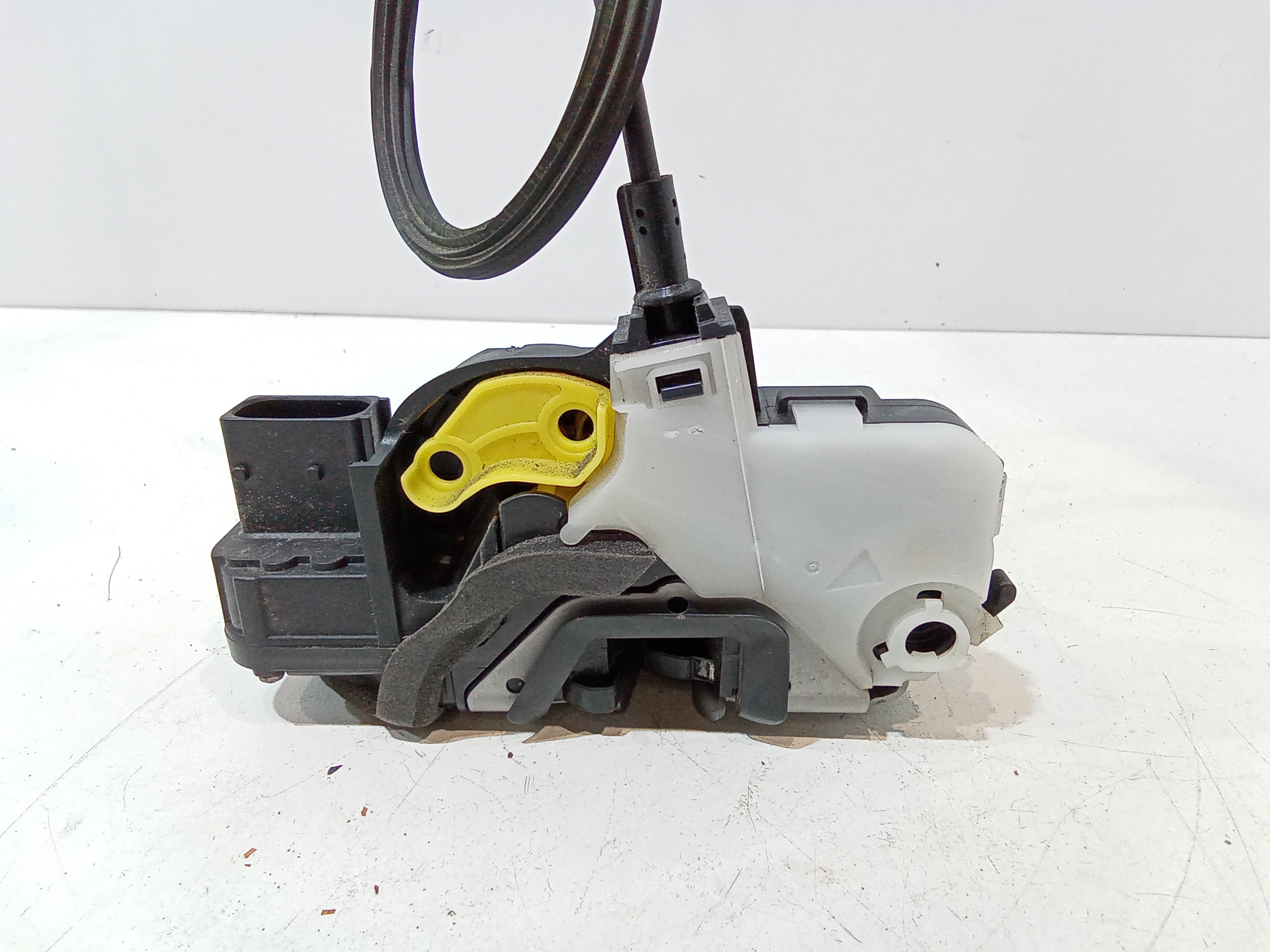 Serratura Porta Ant. Sinistro 13579497 Usato