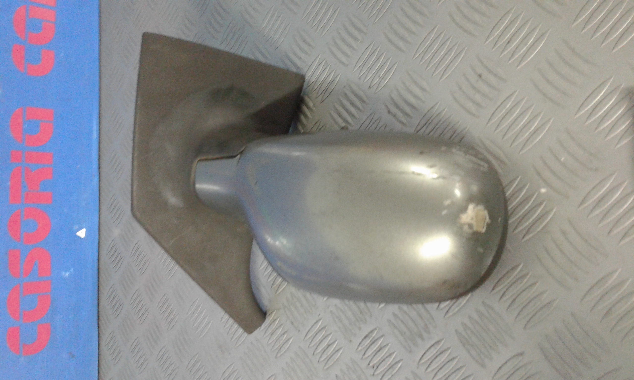 Retrovisore Est. Destro Usato