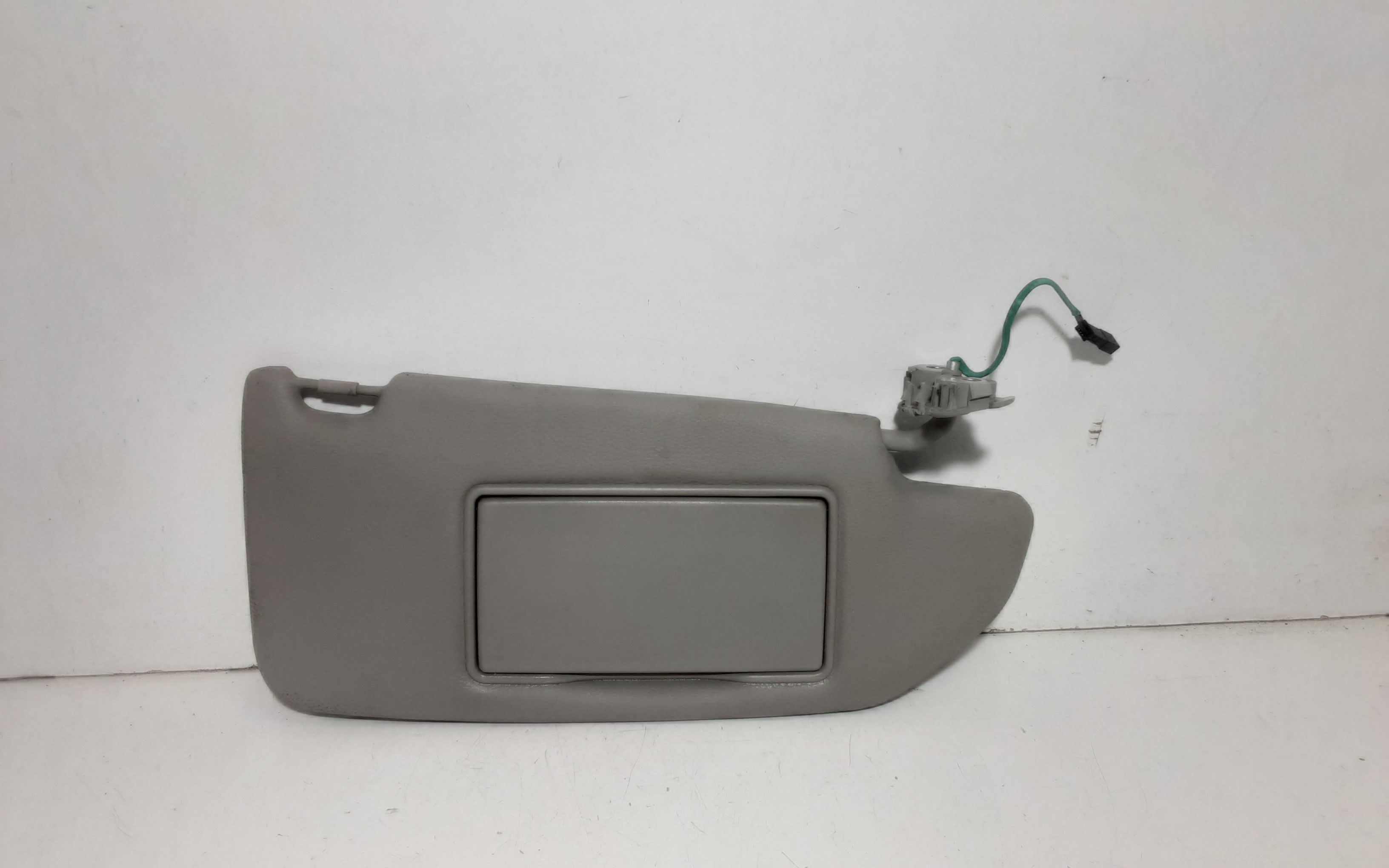 Aletta Parasole Parabrezza Destro 39966766 Usato