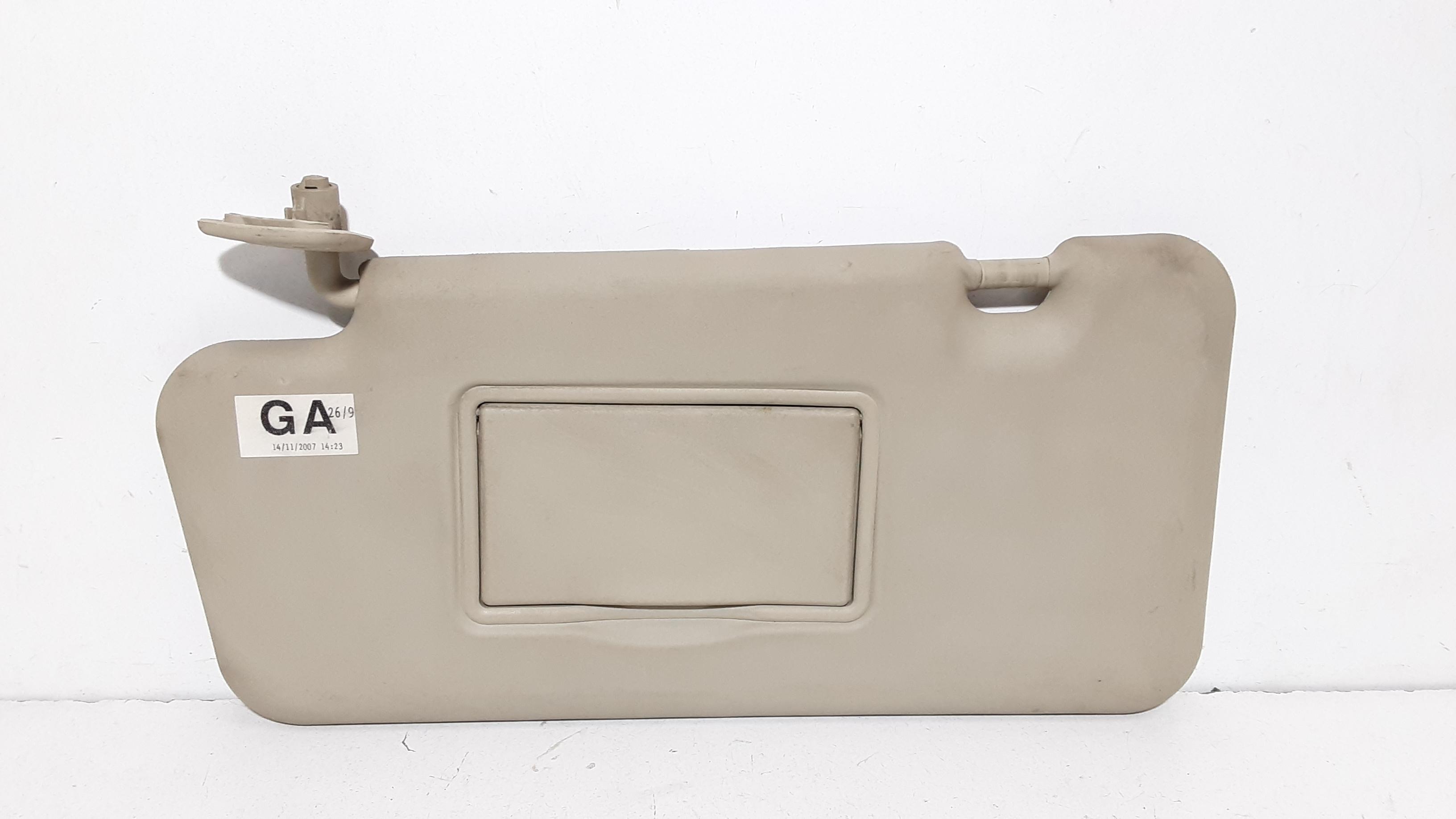 Aletta Parasole Parabrezza Sinistro 964019U100 Usato