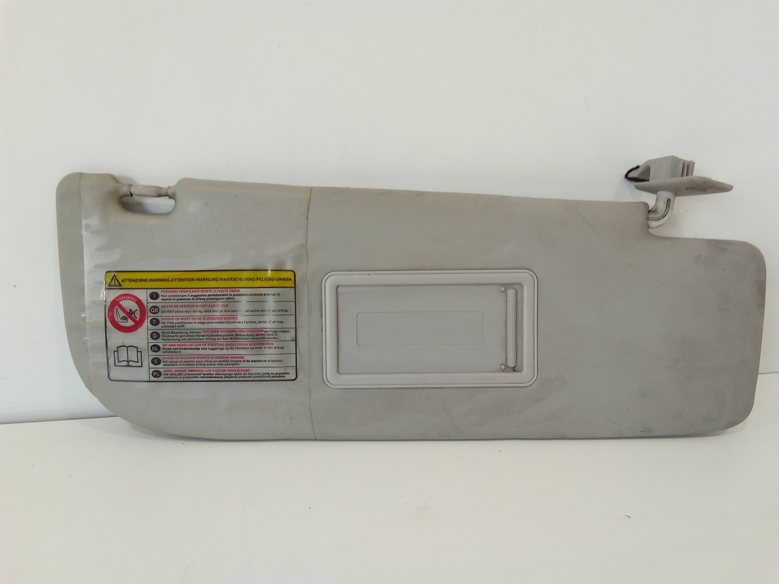 Aletta Parasole Parabrezza Destro 735733812 Usato