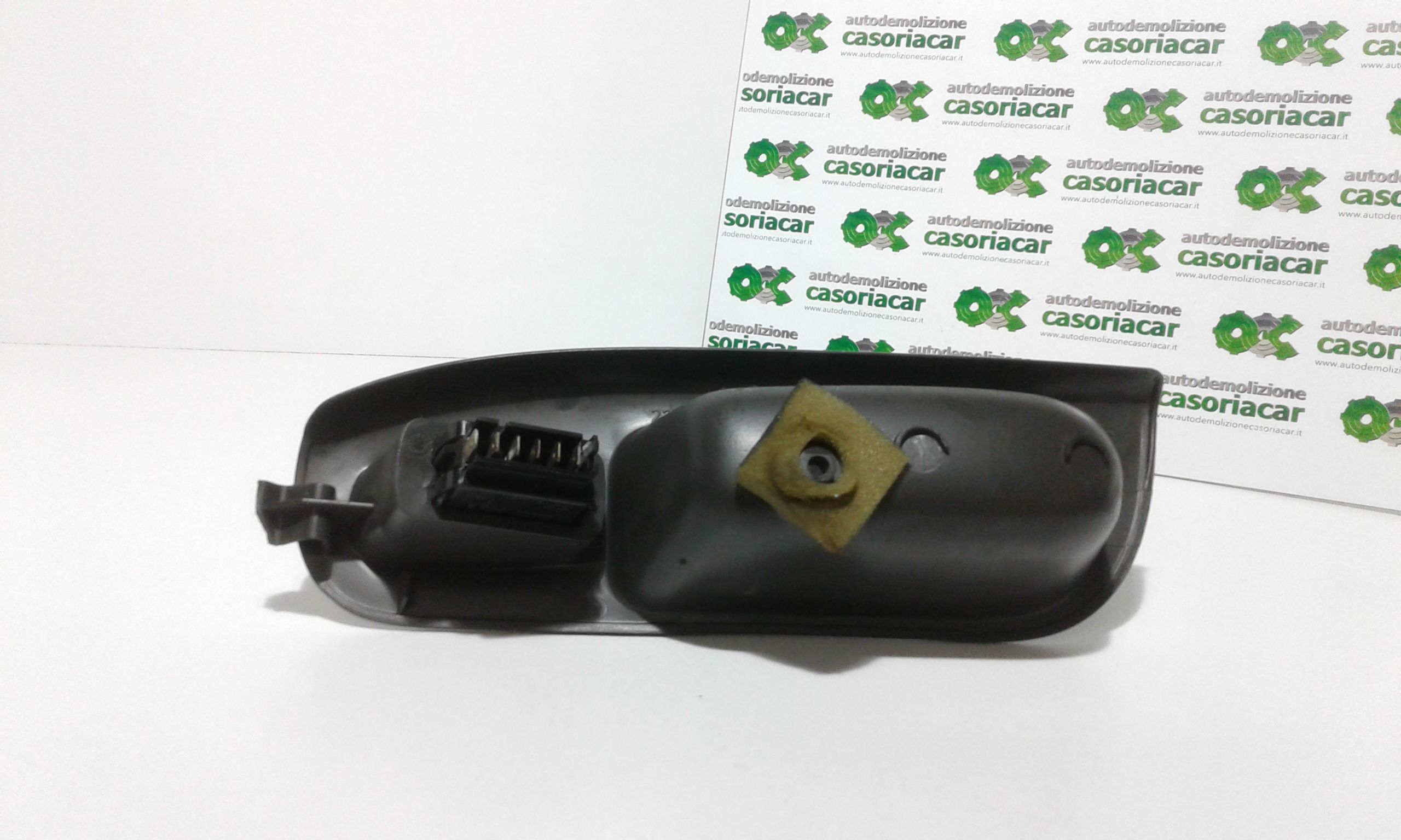 Interruttore Alzacristalli Porta Ant. Destro 7700432963 Usato