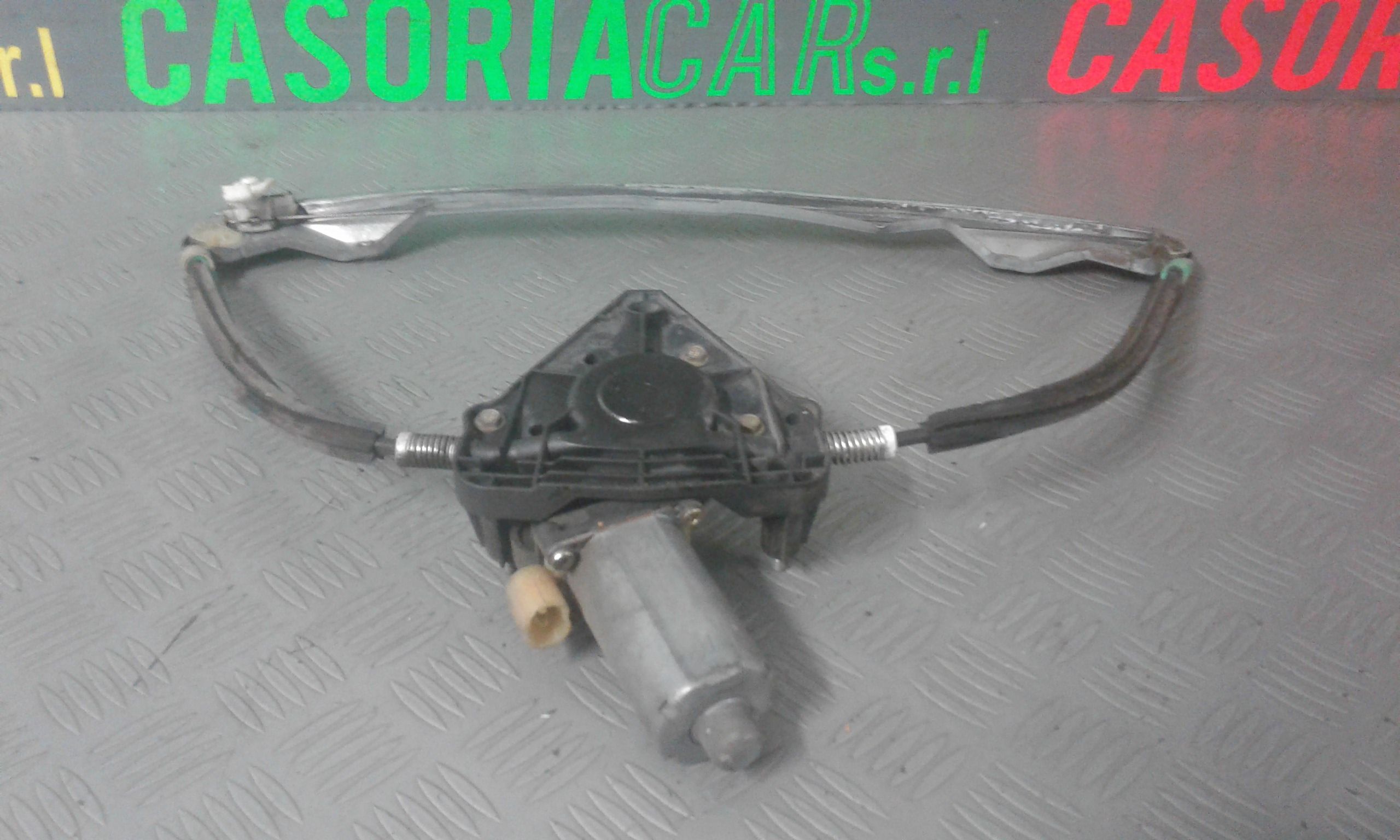 Alzacristallo Porta Ant. Sinistro Usato