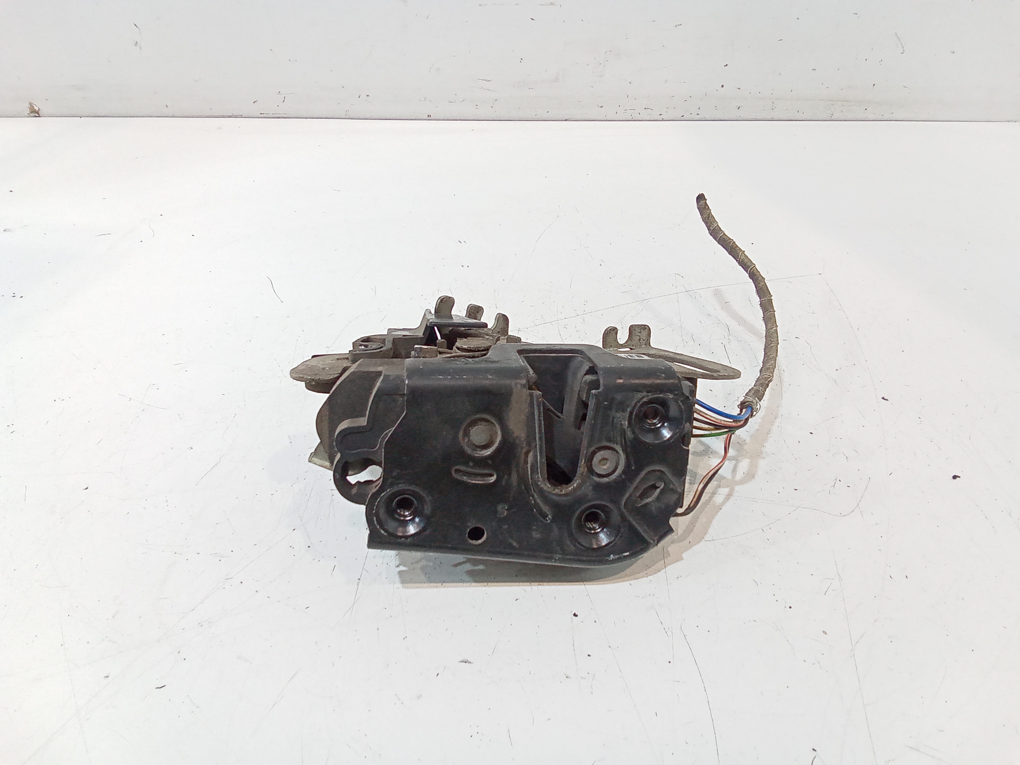 Serratura Porta Ant. Sinistro A4147200035 Usato