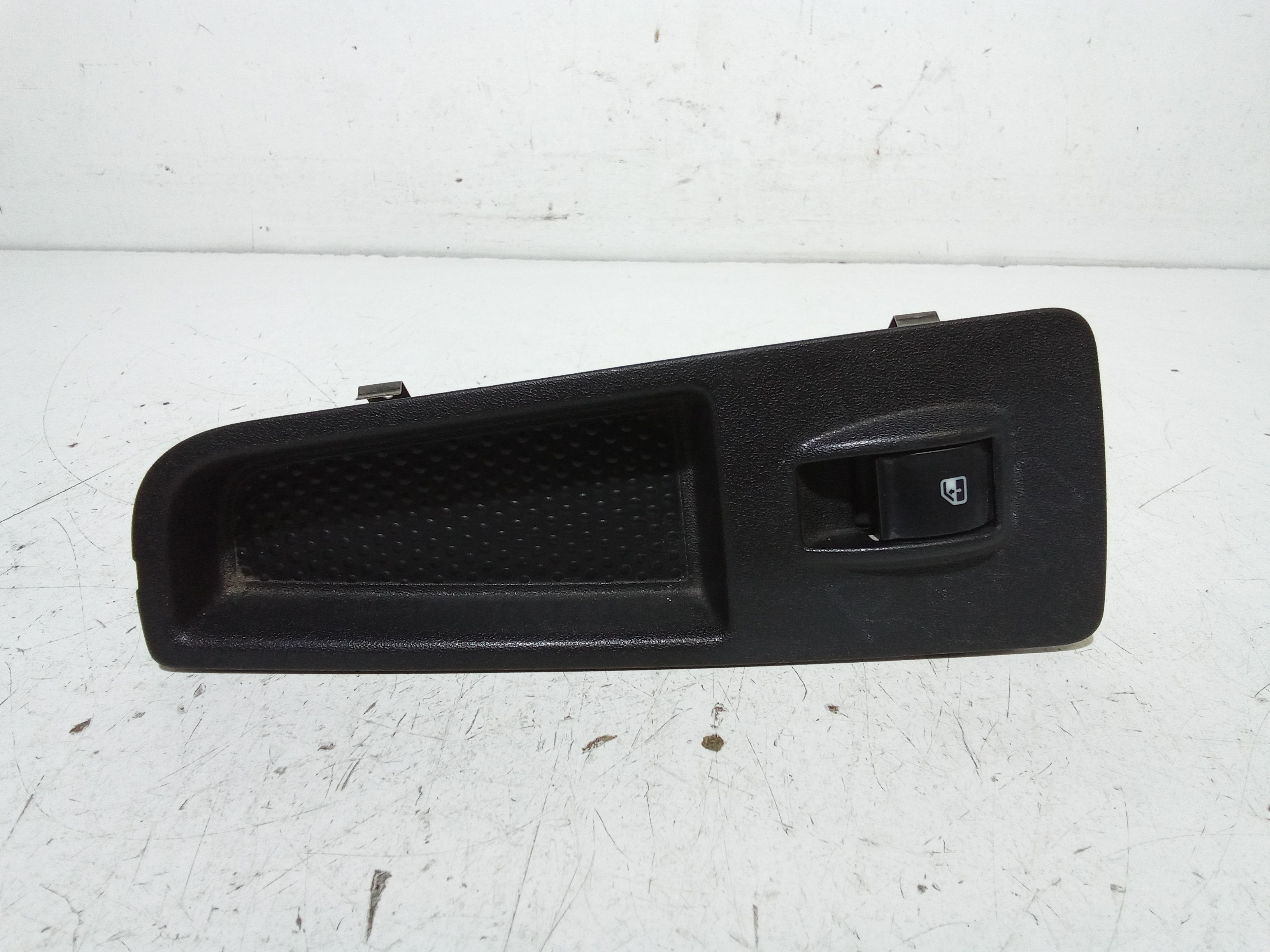 Interruttore Alzacristalli Porta Ant. Destro Usato