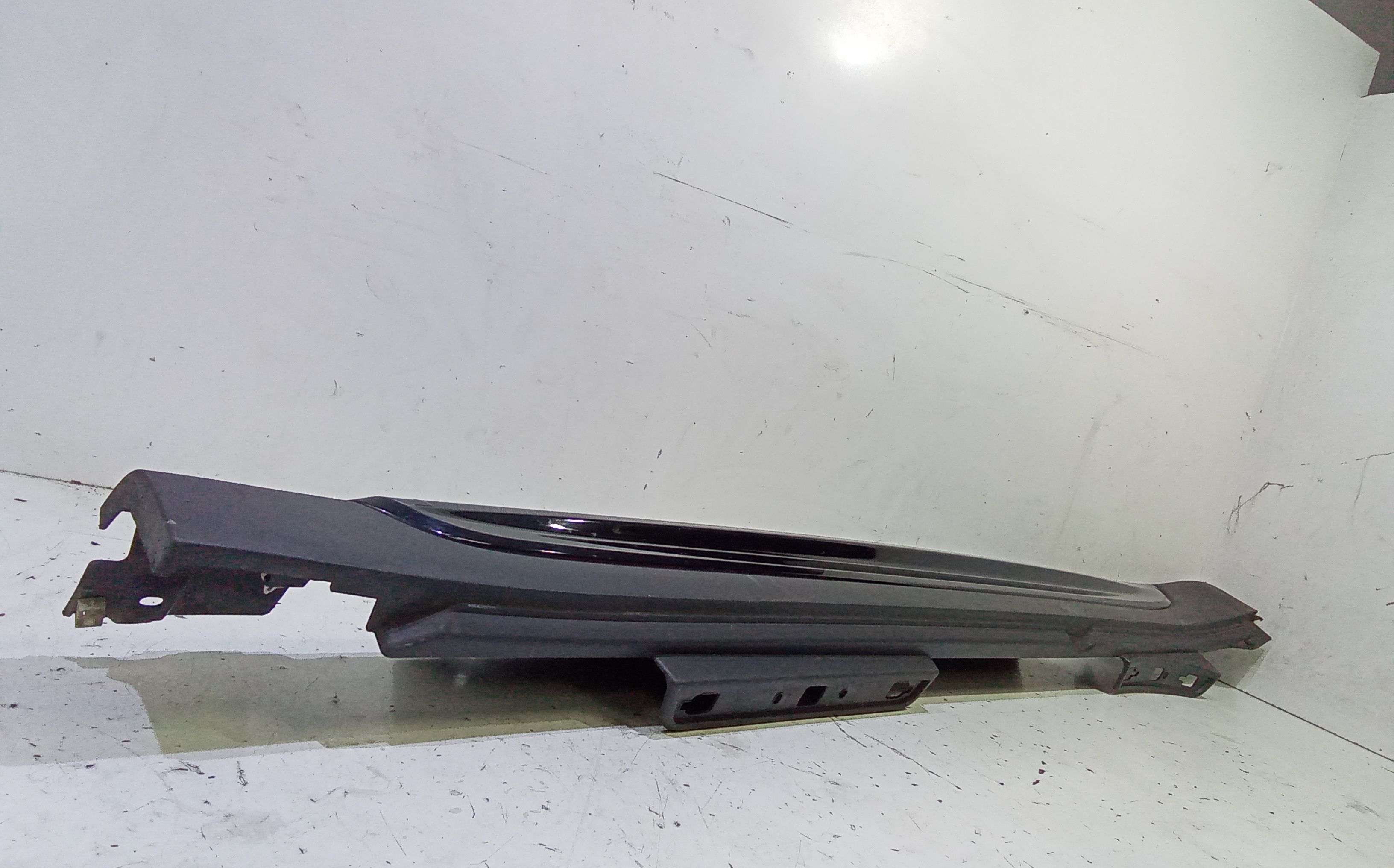 Modanatura Sottoporta Destro 51779801888 Usato