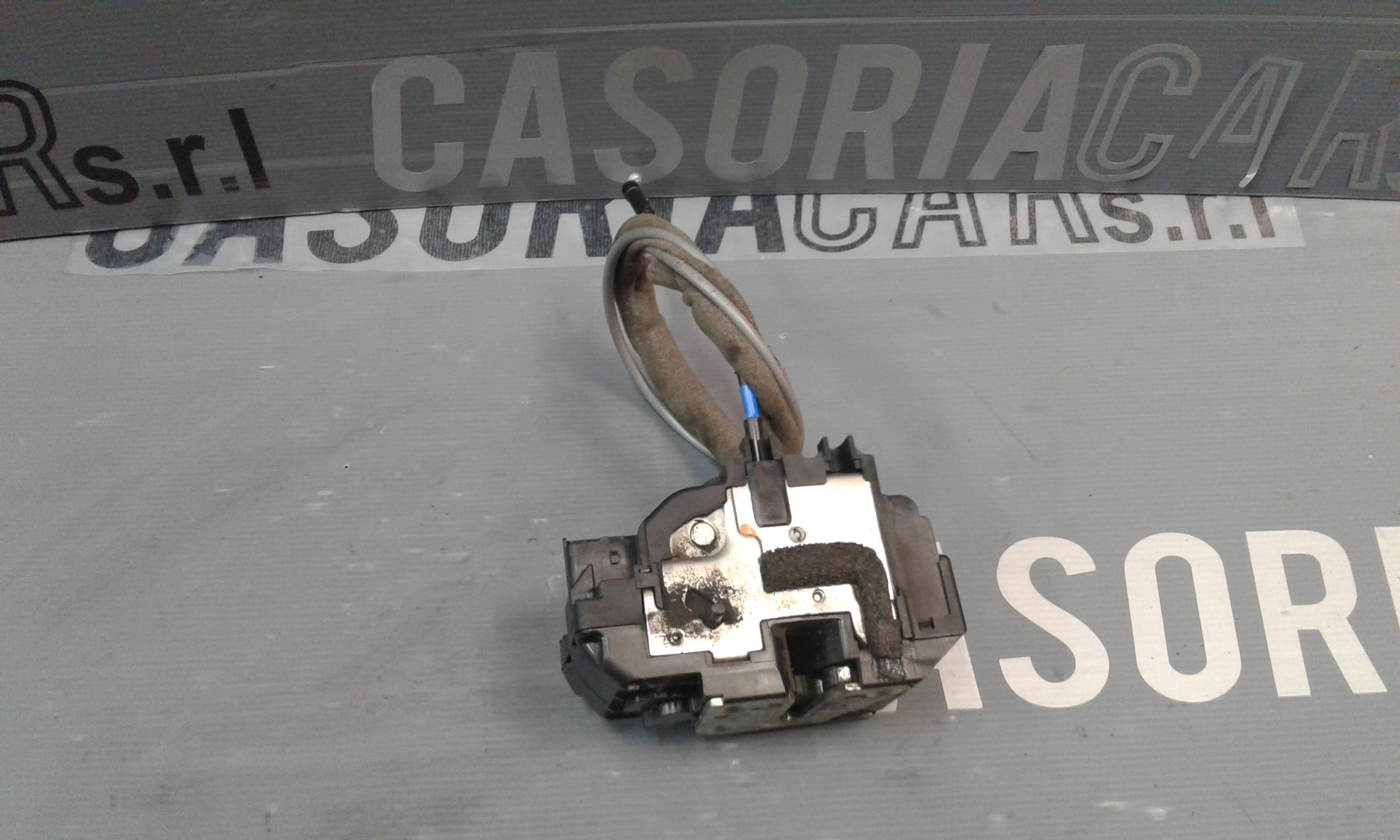 Serratura Porta Post. Destro 82500JD90C Usato