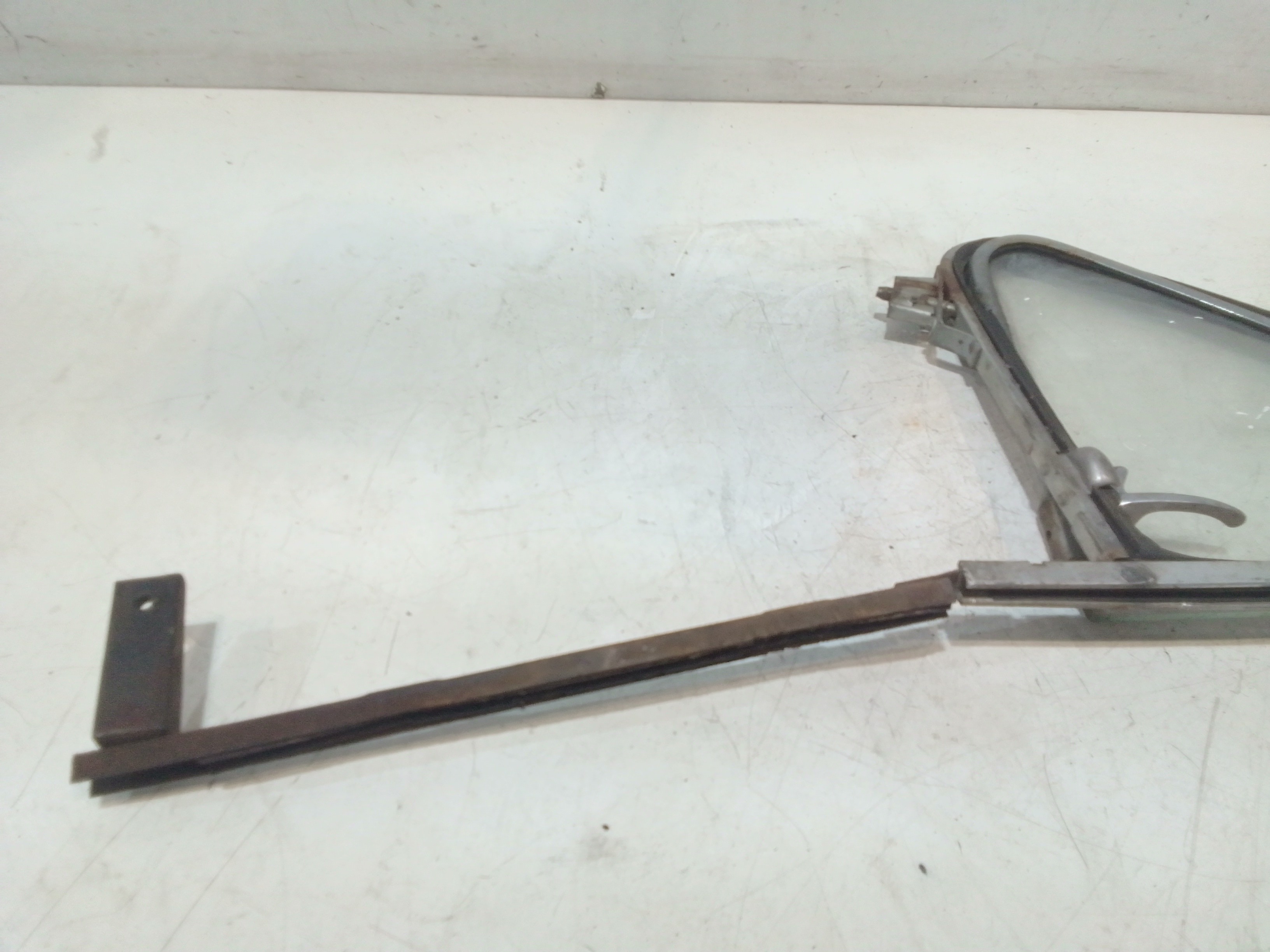 Deflettore Porta Ant. Usato