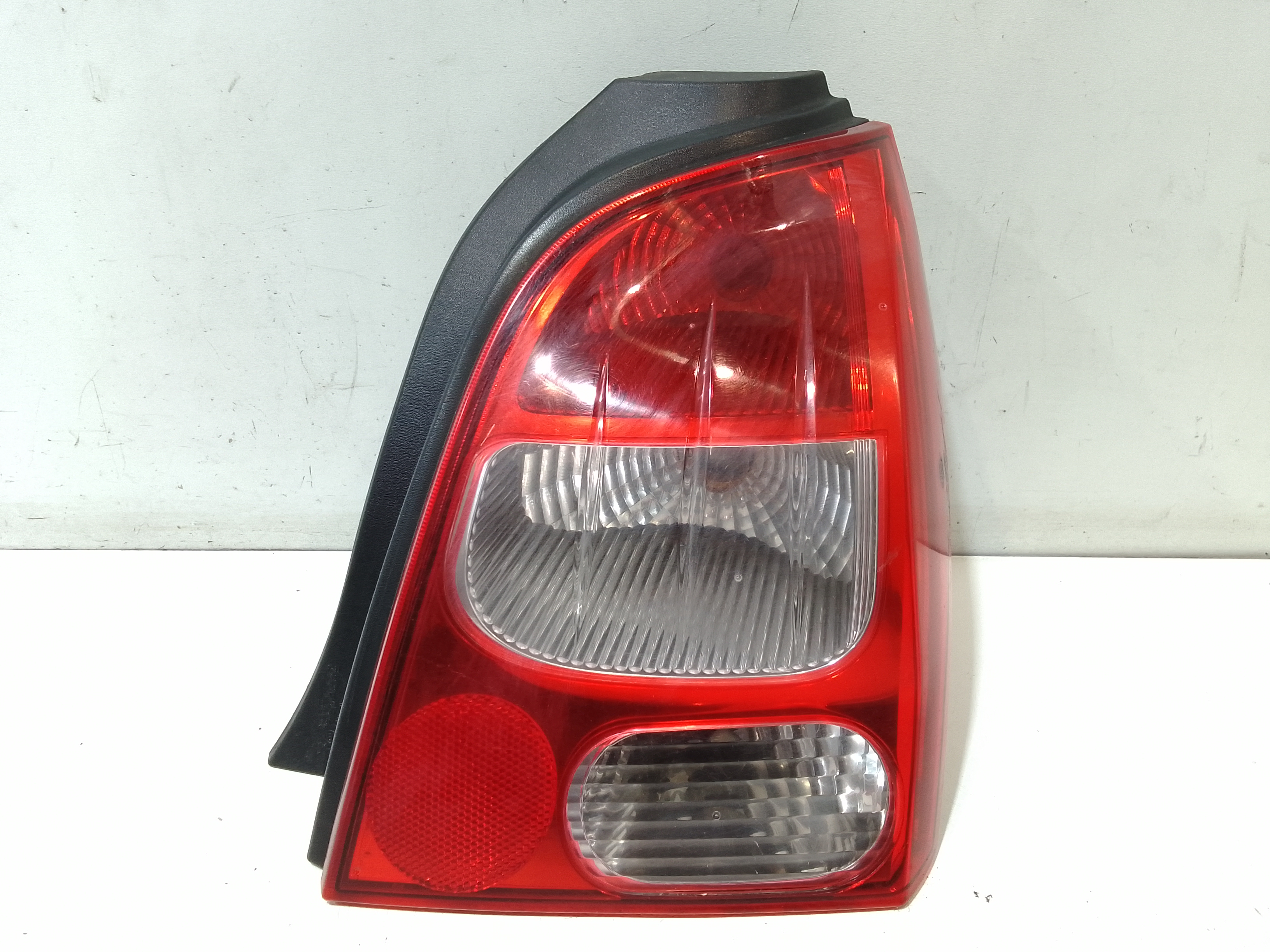 Fanale Post. Destro 8200387889 Usato