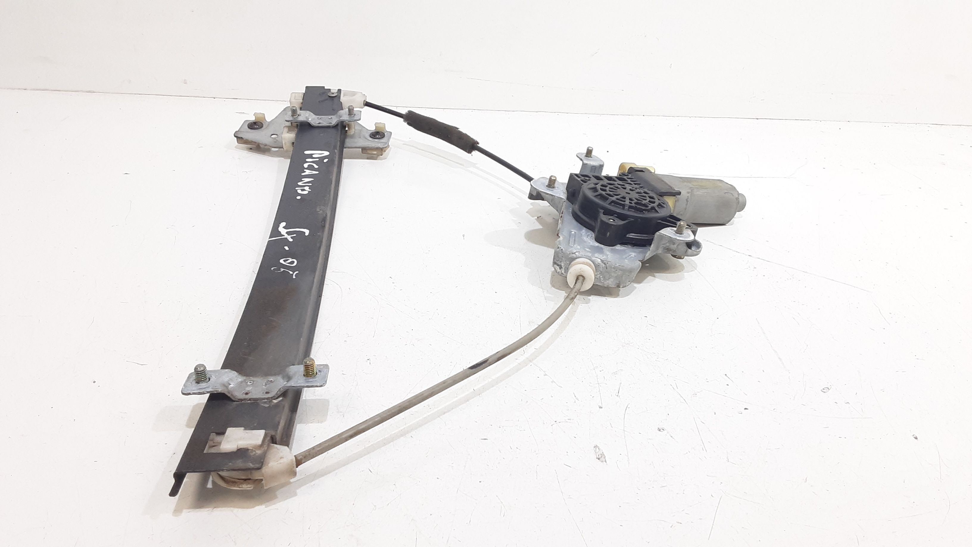 Alzacristallo Porta Ant. Sinistro 8240107000 Usato