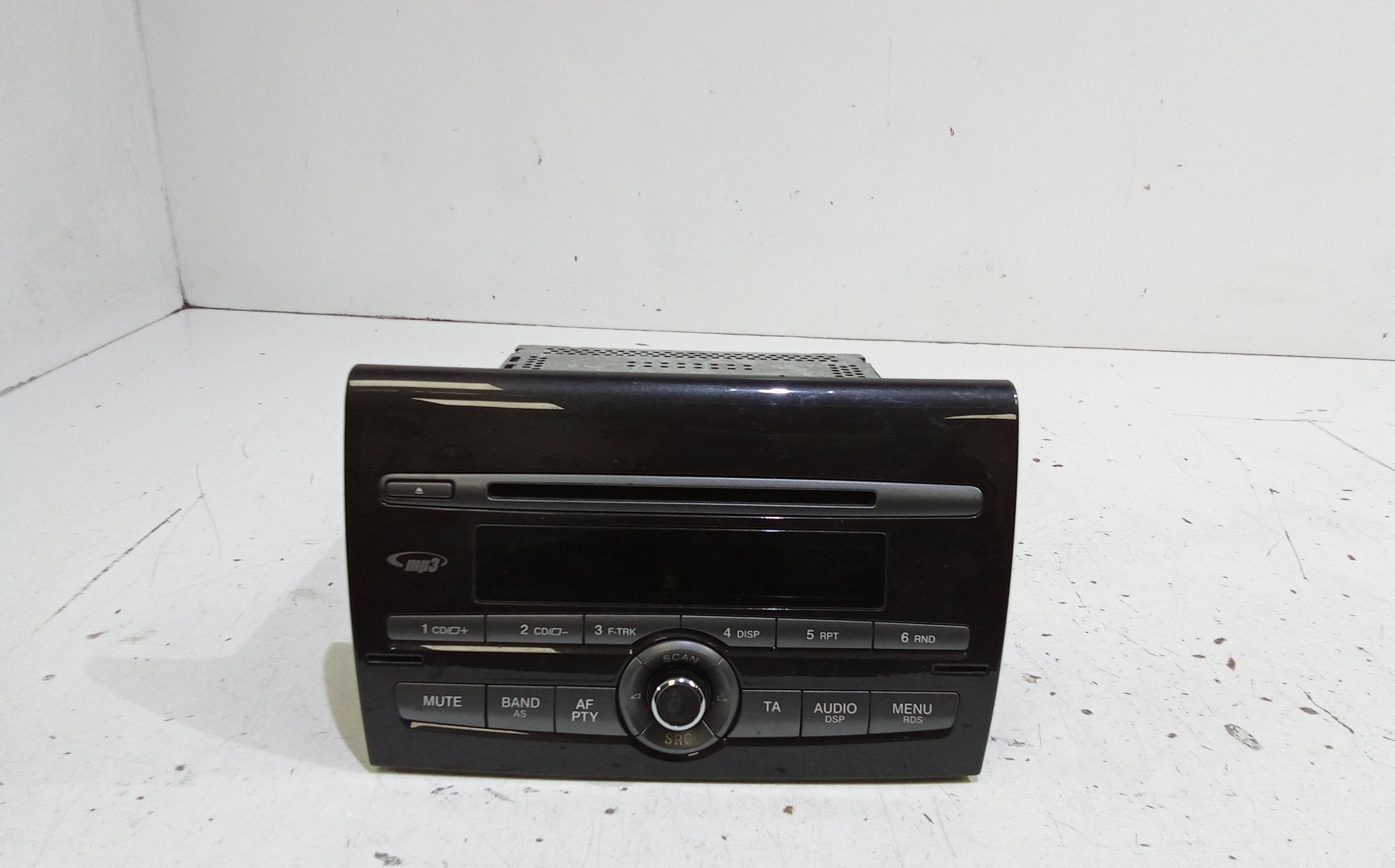 Autoradio 735543404 Usato