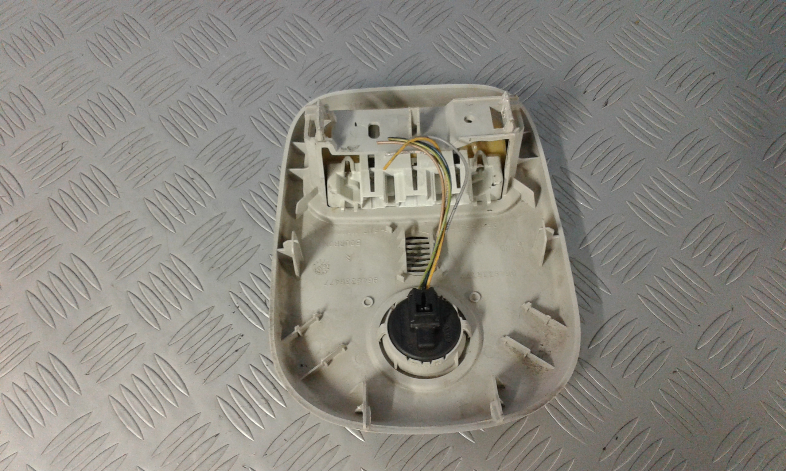 Luce Cortesia Ant. Tetto 6362N2 Usato