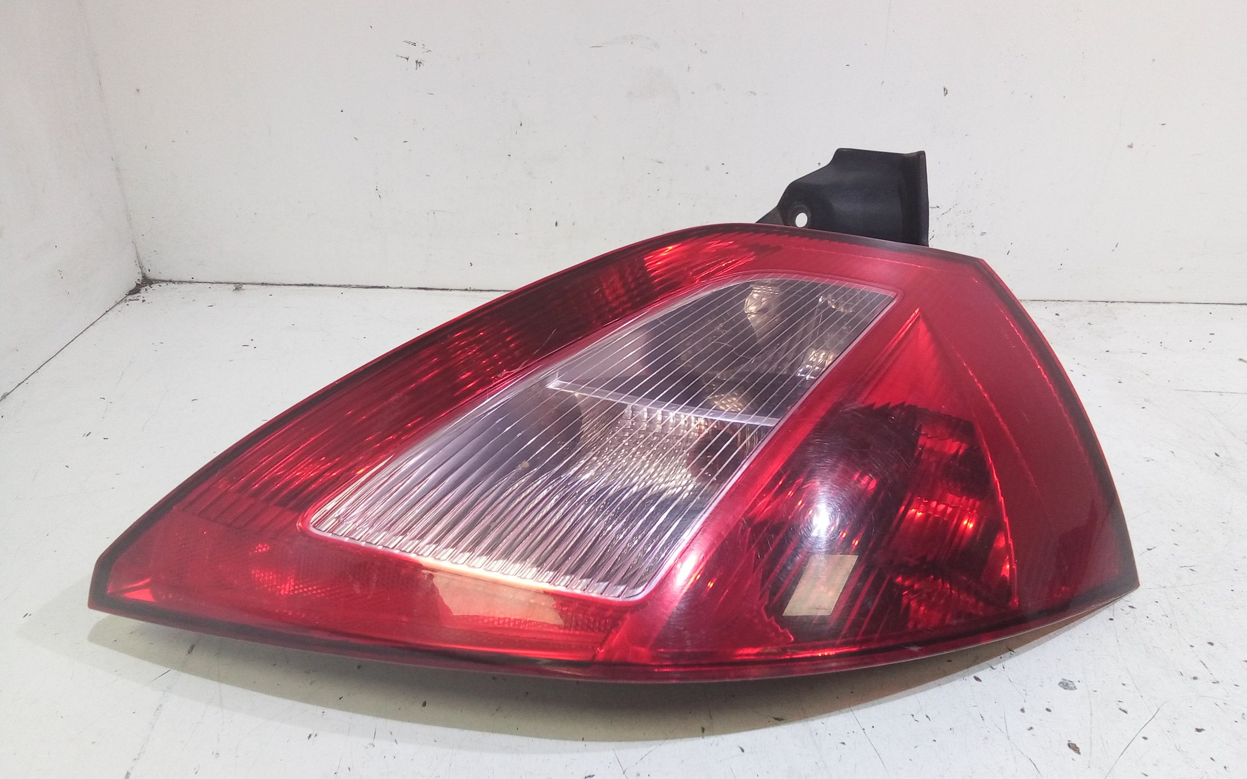 Fanale Post. Destro 8200073237 Usato