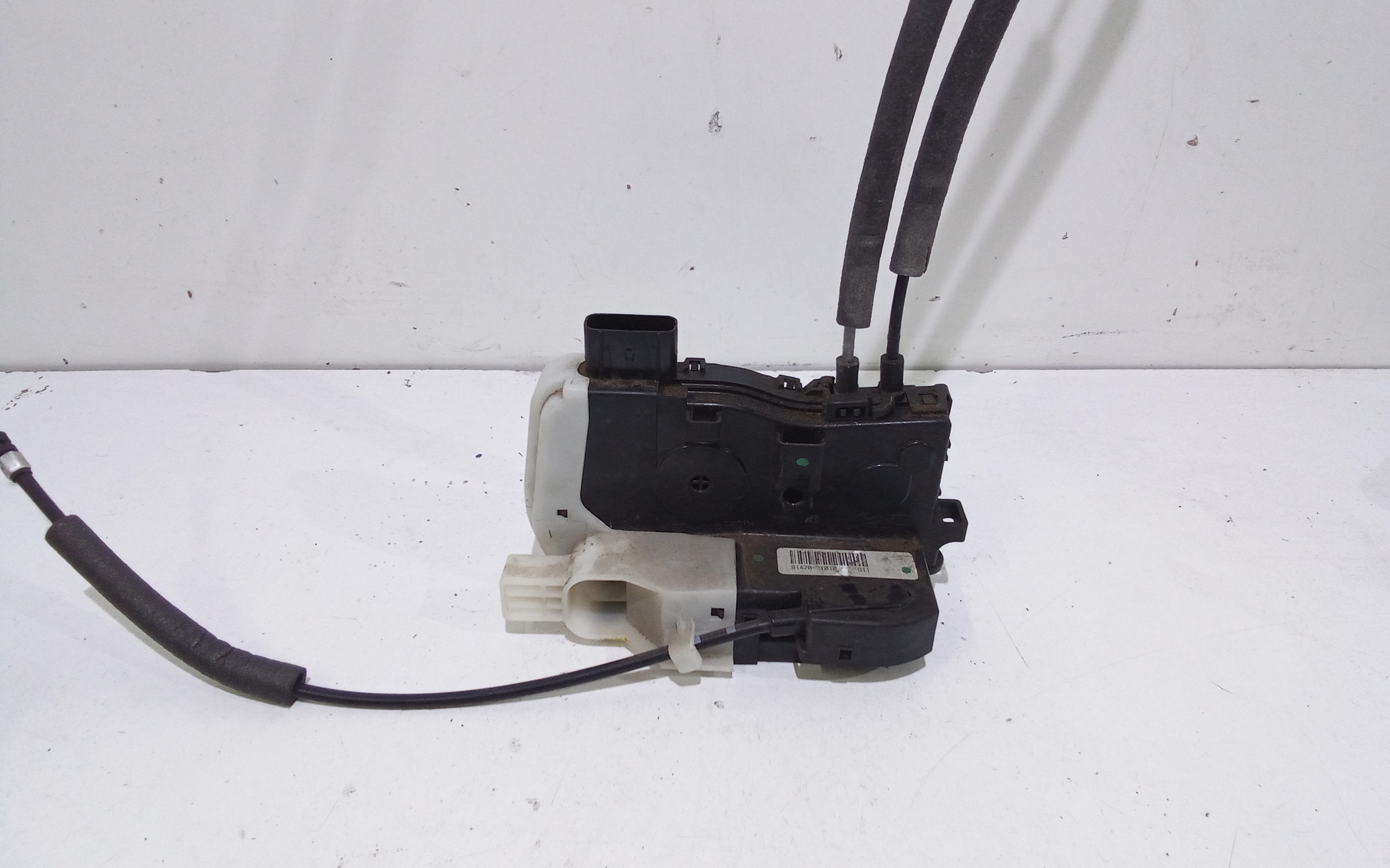 Serratura Porta Post. Destro 814202Y000 Usato