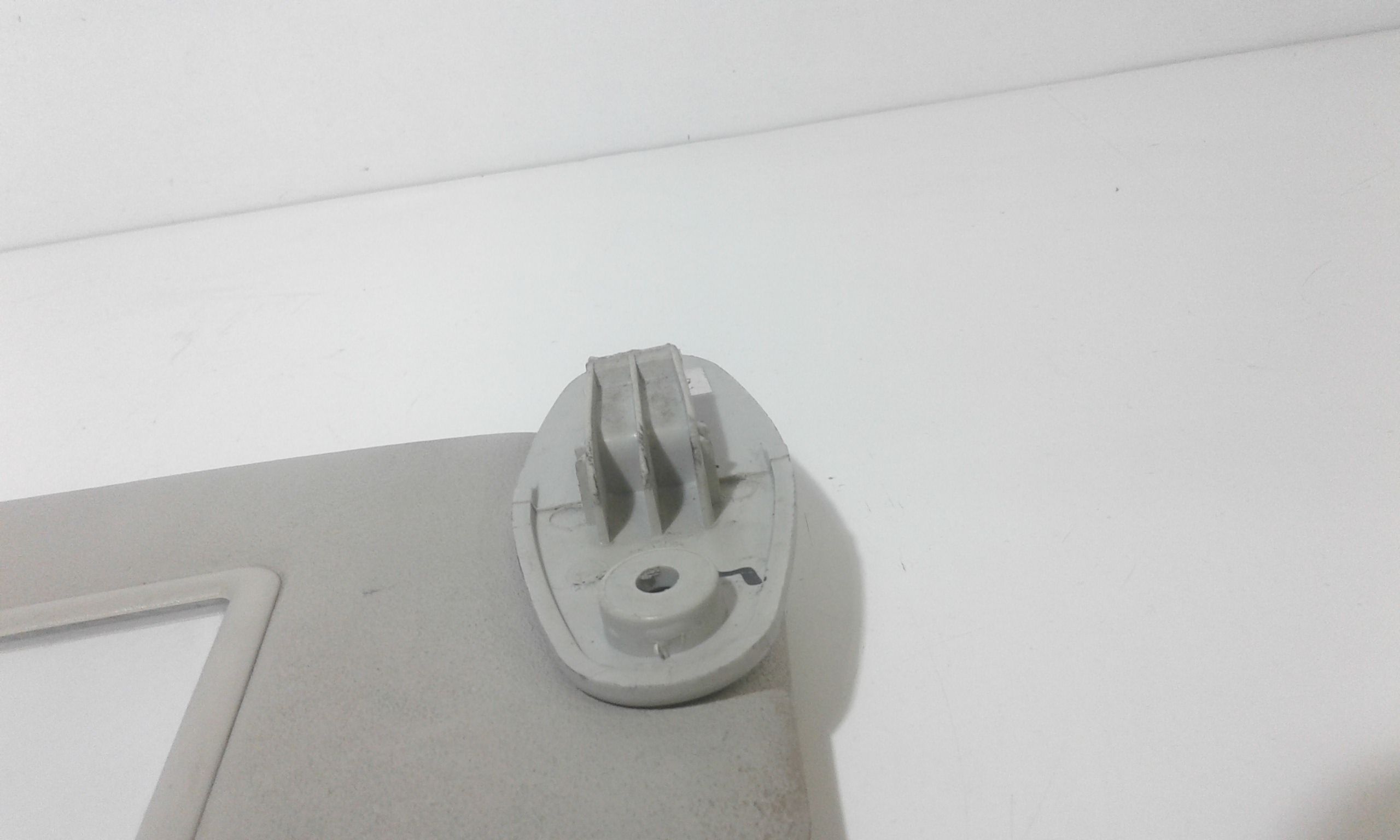 Aletta Parasole Parabrezza Destro 735338206 Usato