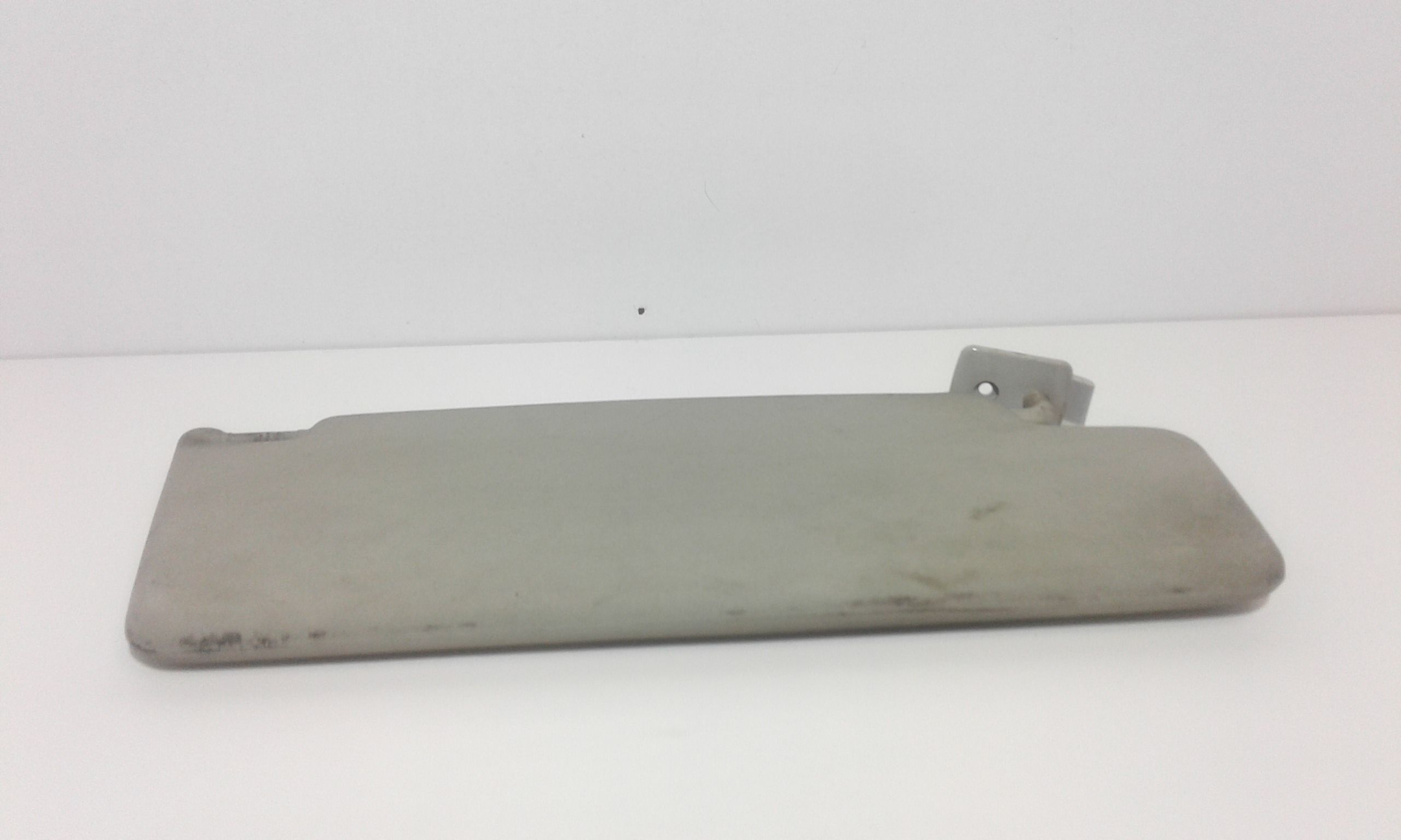 Aletta Parasole Parabrezza Sinistro 182427480 Usato