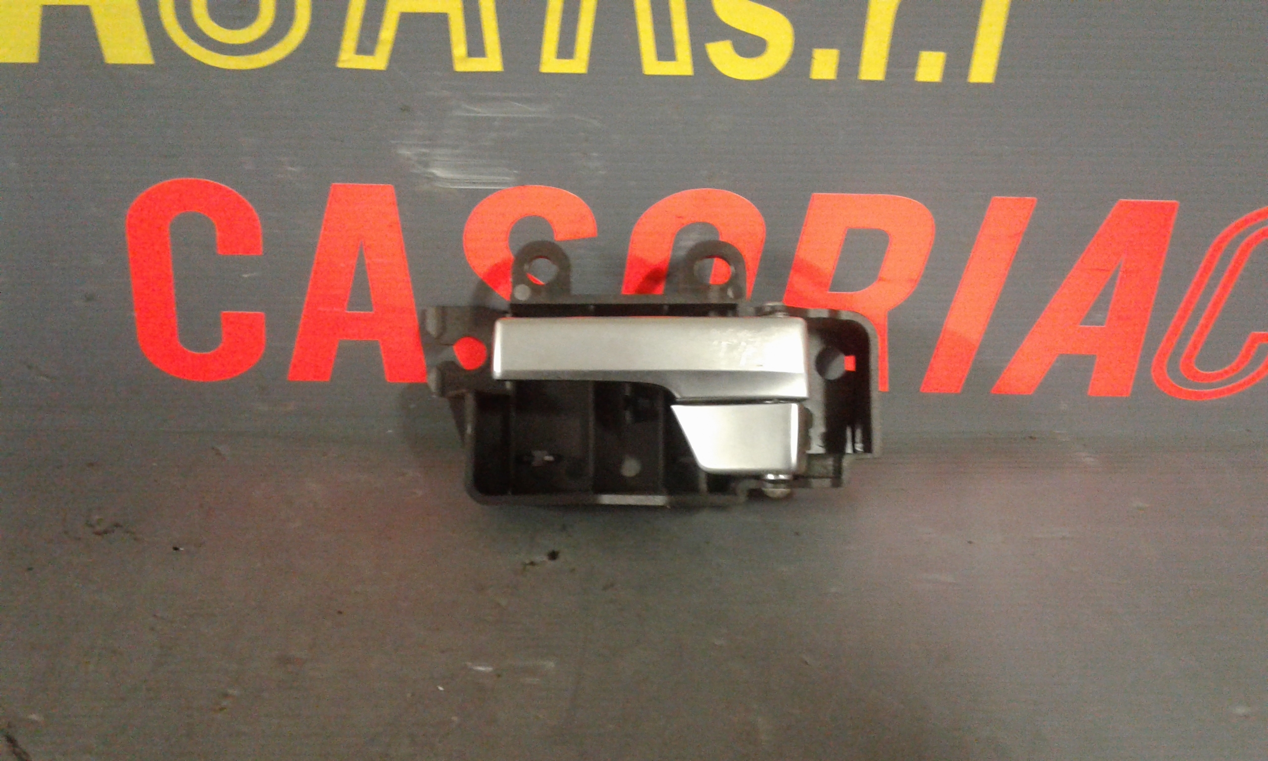 Maniglia Int. Apertura Porta Ant. Sinistro 1470113 Usato