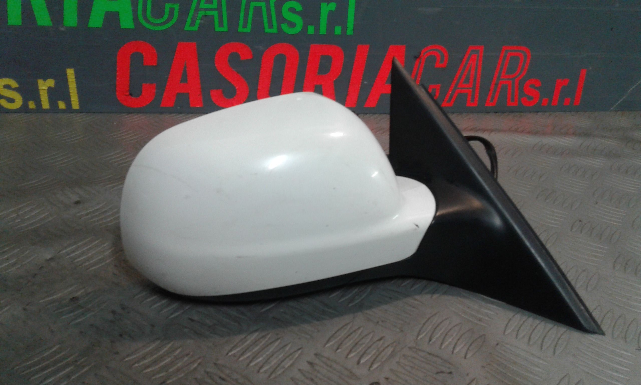 Retrovisore Est. Destro Usato