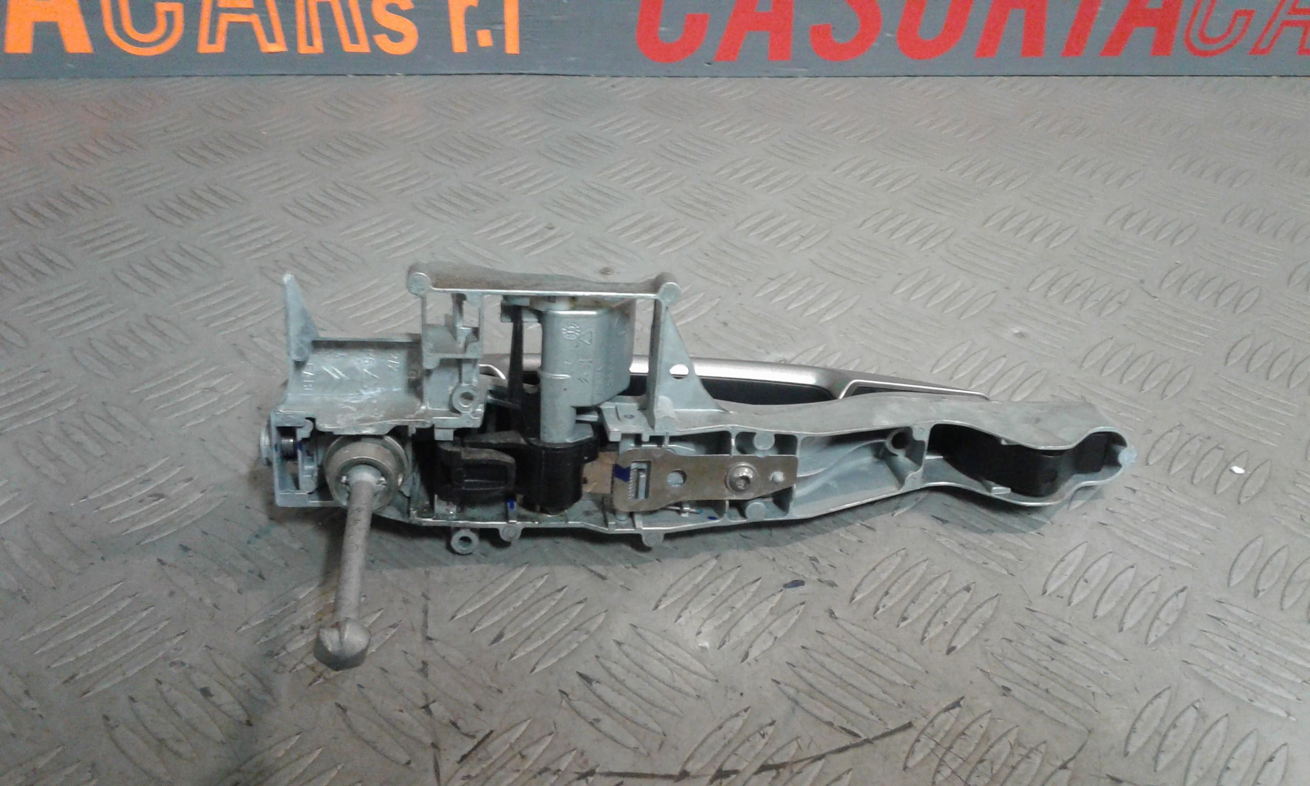 Maniglia Porta Ant. Sinistro 9101GF Usato