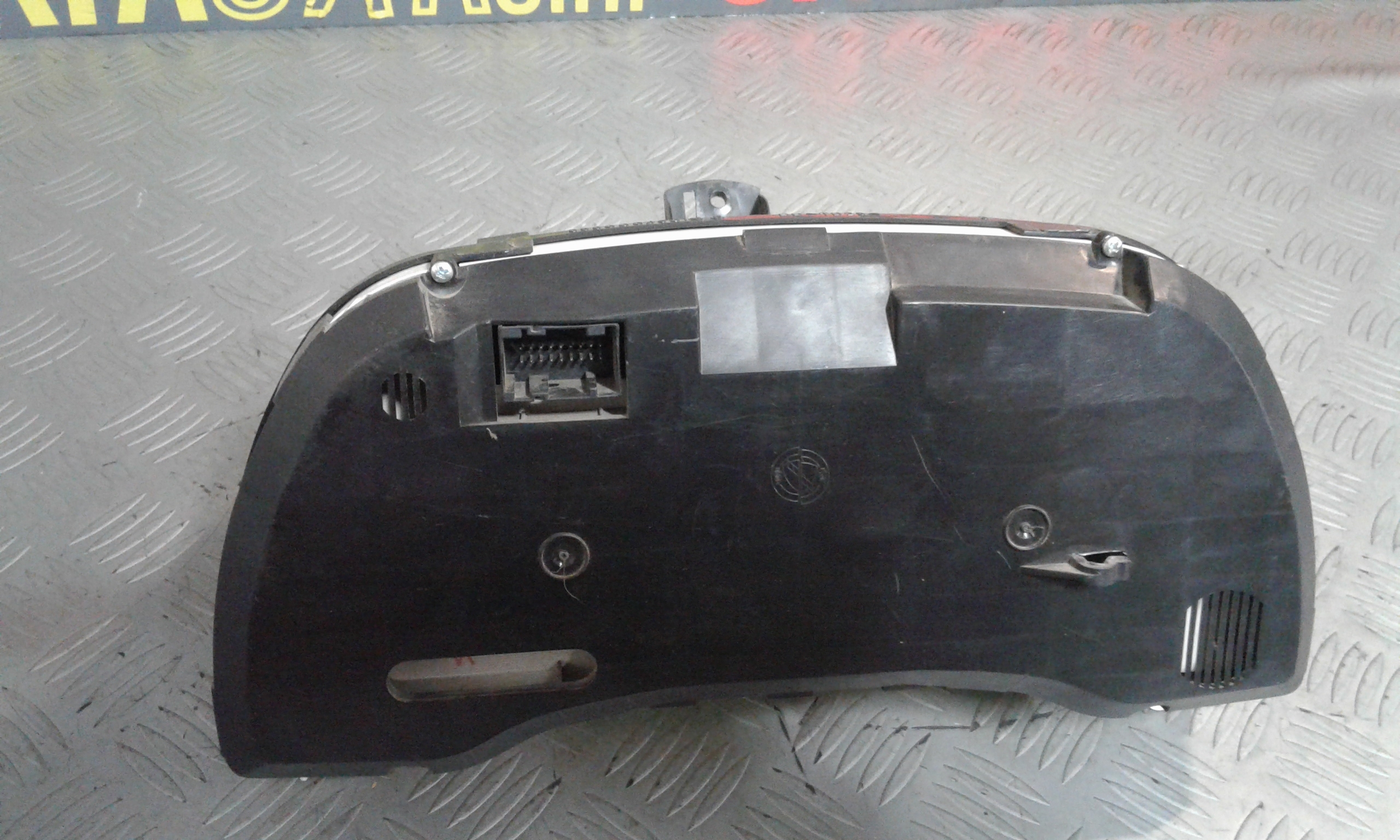 Quadro Portastrumenti Usato