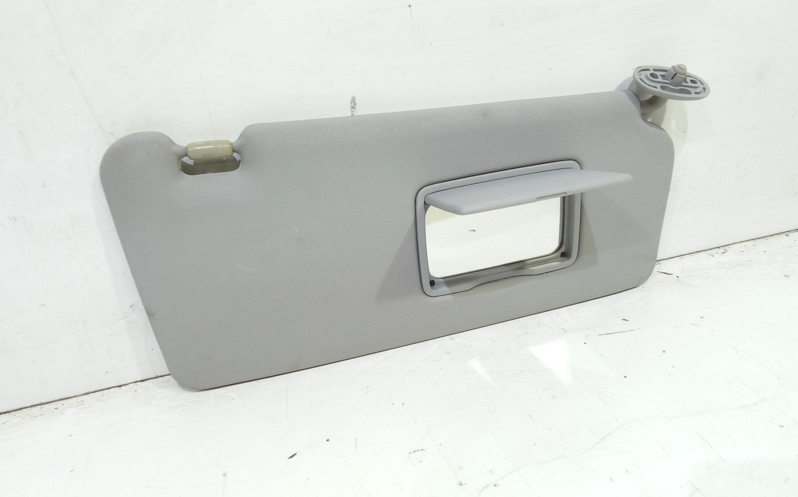 Aletta Parasole Parabrezza Destro 83280SAAG41ZA Usato