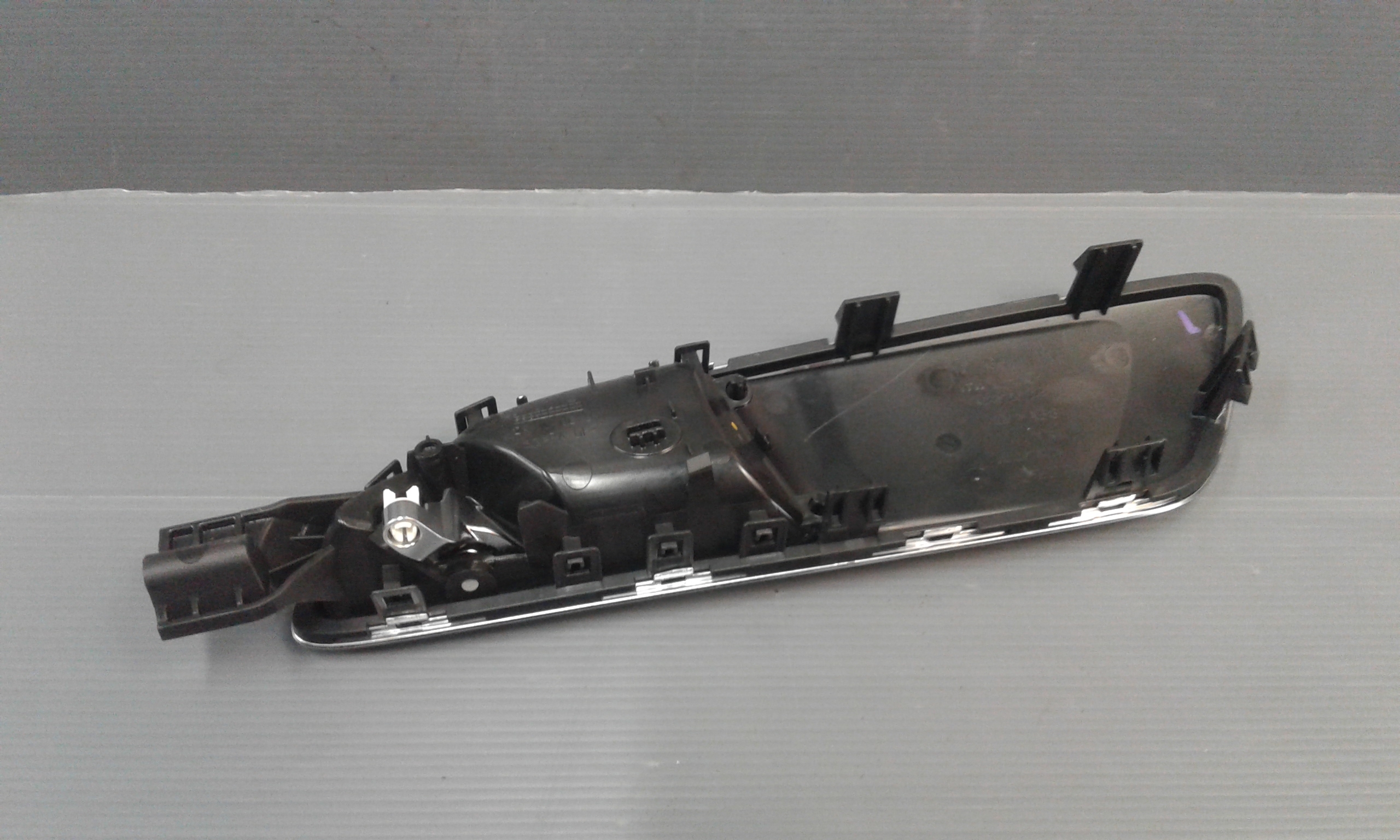 Maniglia Int. Apertura Porta Ant. Destro Usato