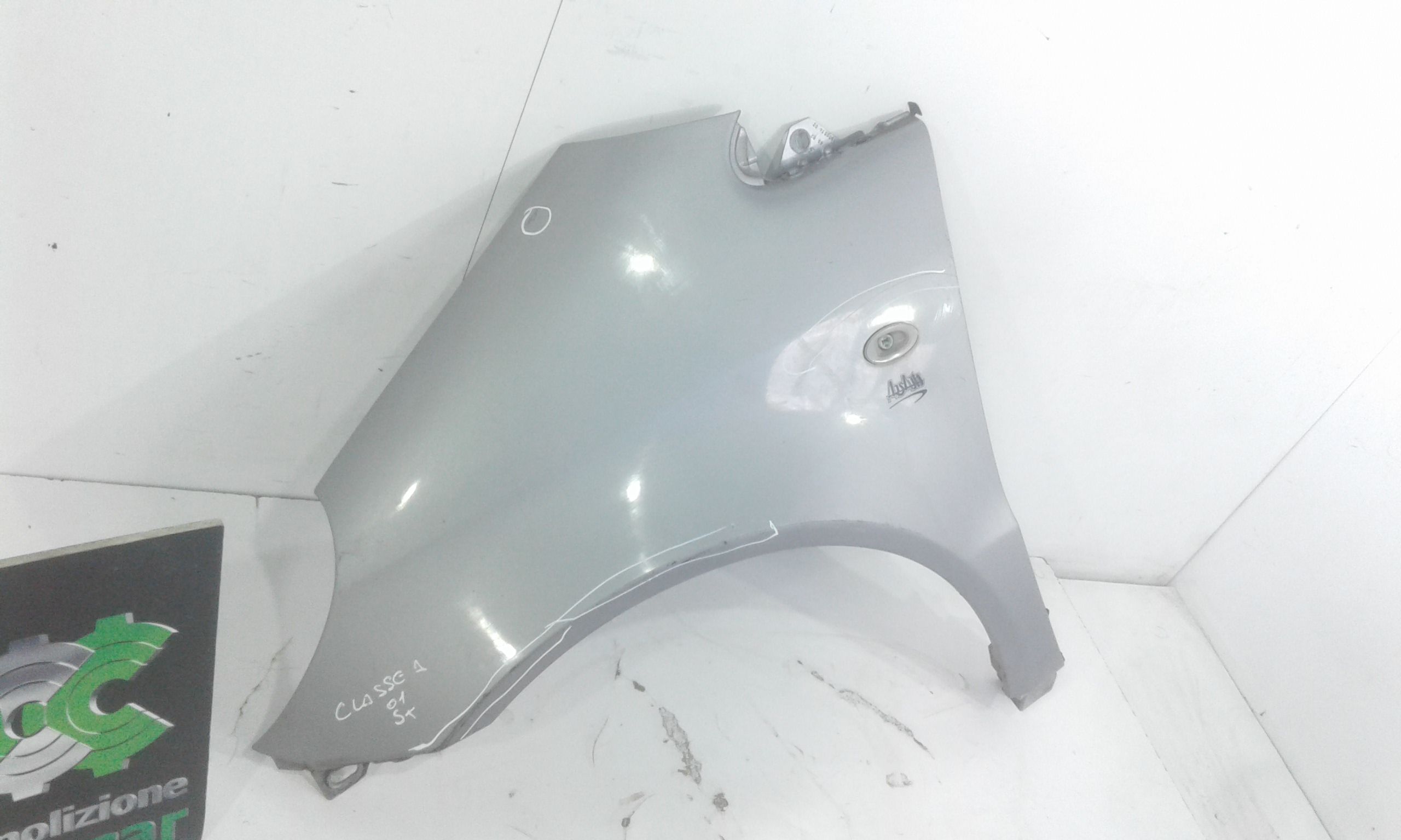 Parafango Ant. Sinistro A1688800718 Usato