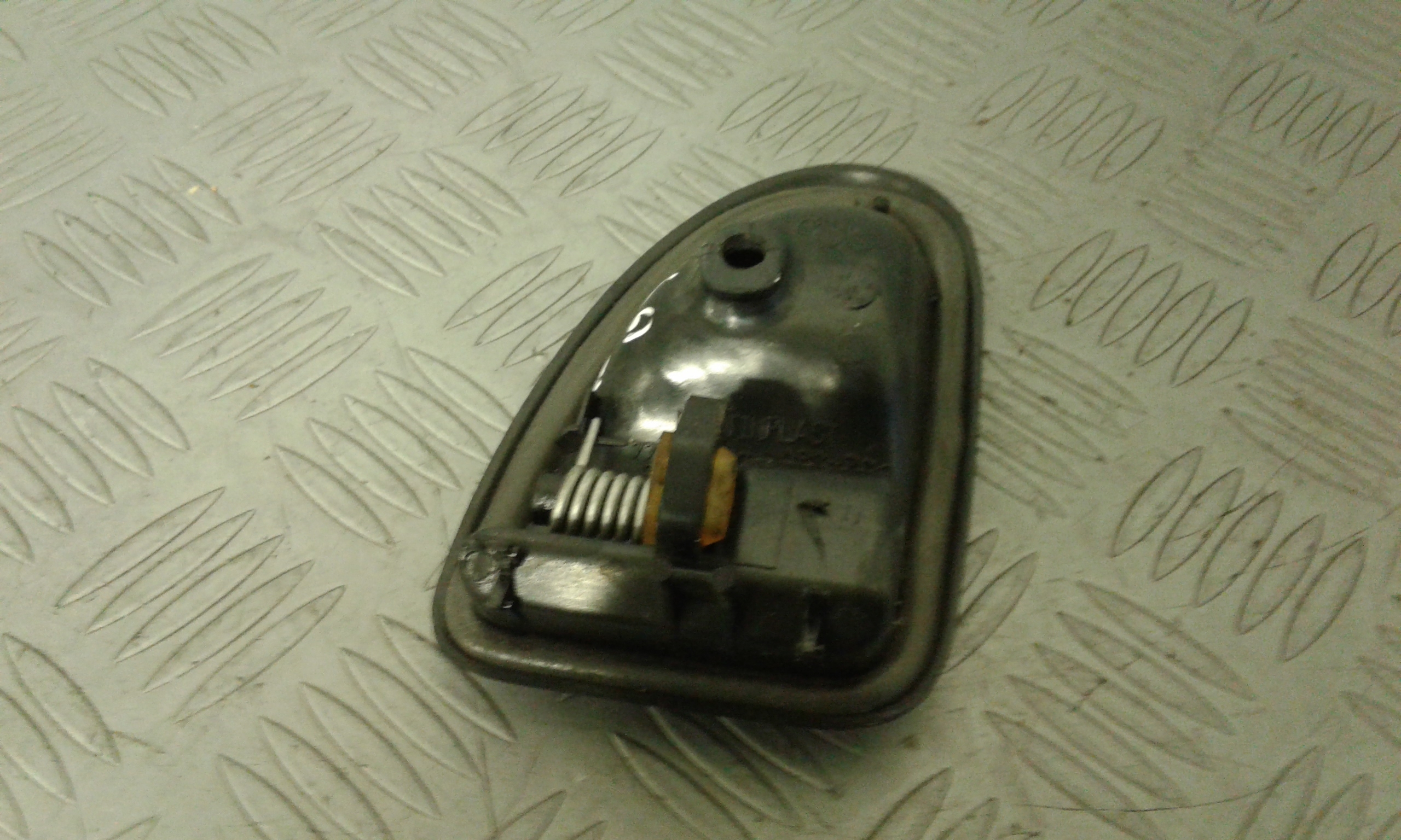 Maniglia Int. Apertura Porta Ant. Destro Usato