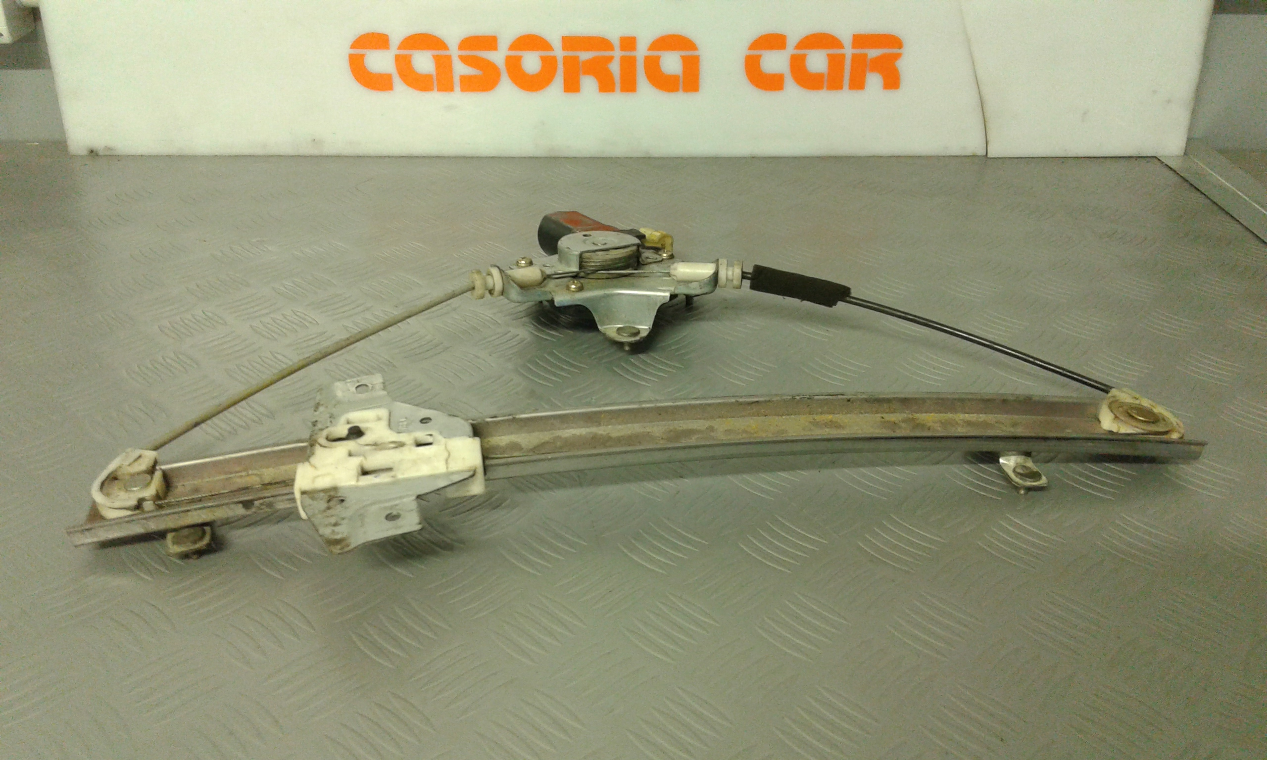 Alzacristallo Porta Ant. Sinistro 824011C000 Usato