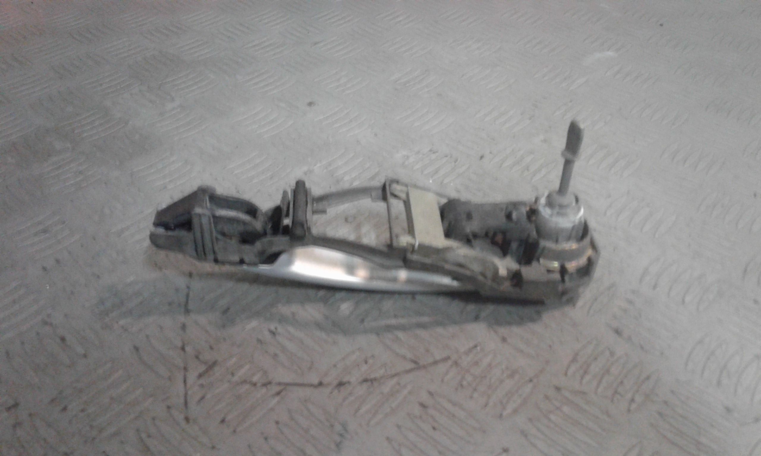 Maniglia Porta Ant. Sinistro 3B0837207GGRU Usato