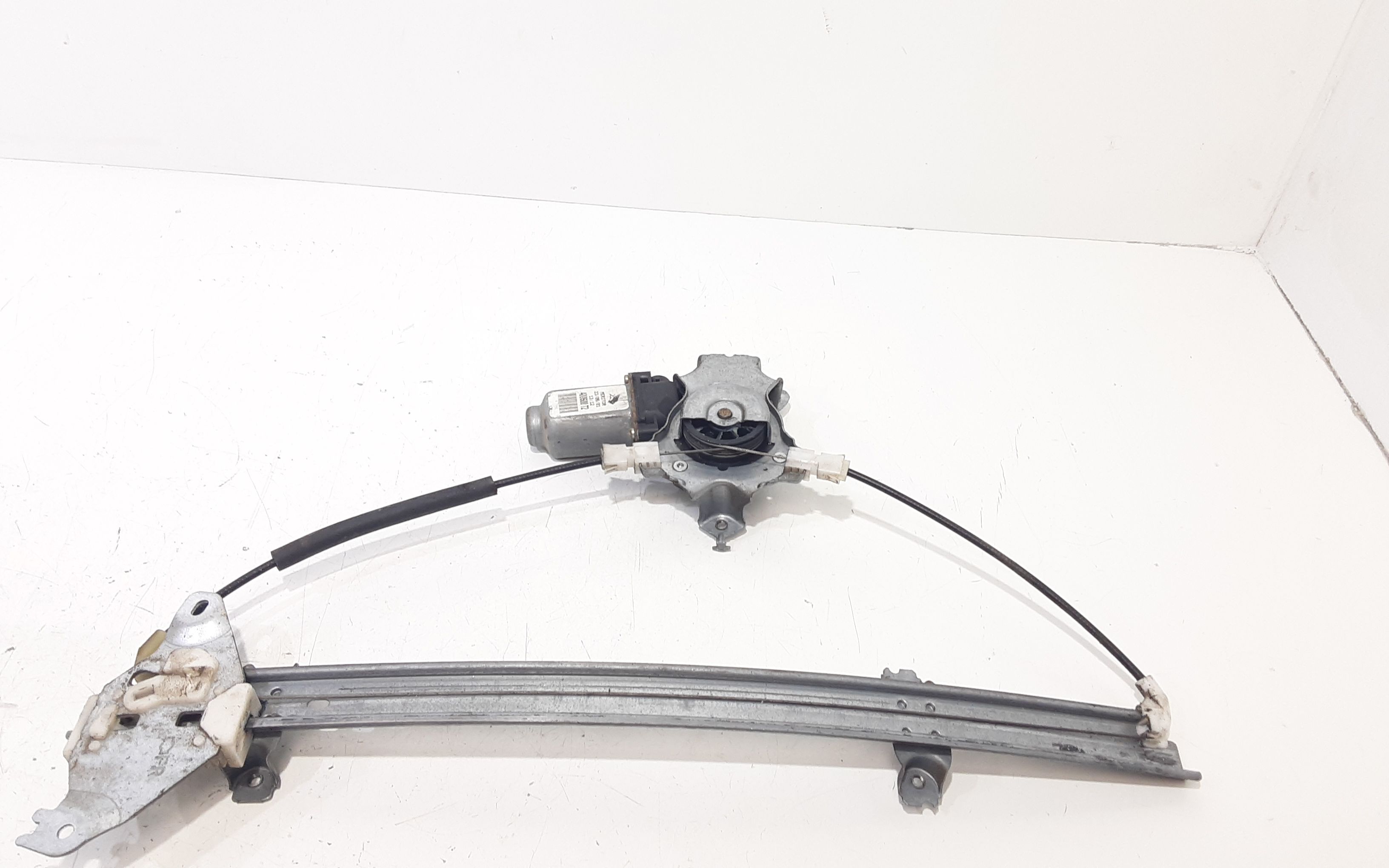 Alzacristallo Porta Ant. Destro 80700BM61B Usato