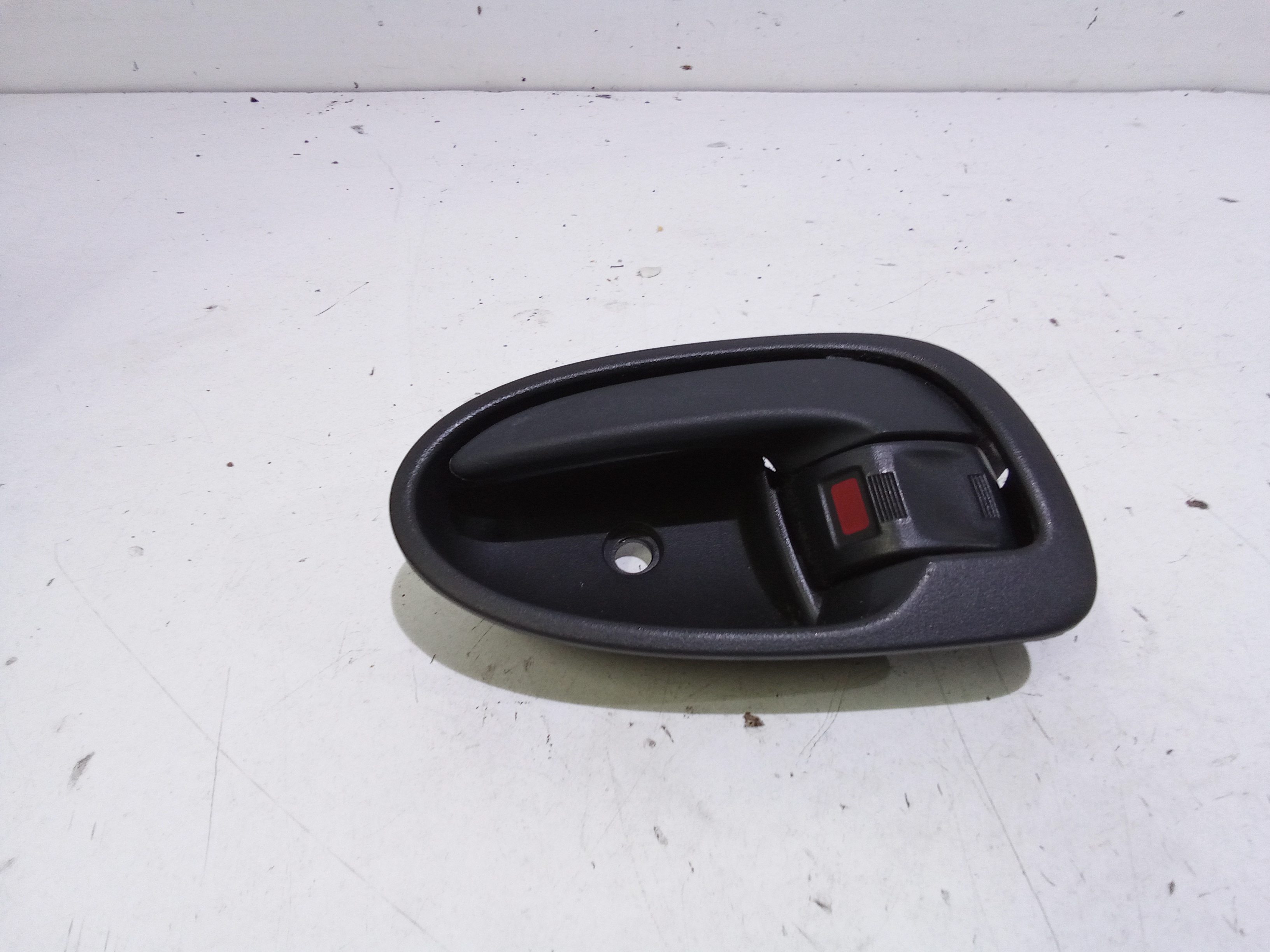 Maniglia Int. Apertura Porta Post. Sinistro 6920652070B1 Usato