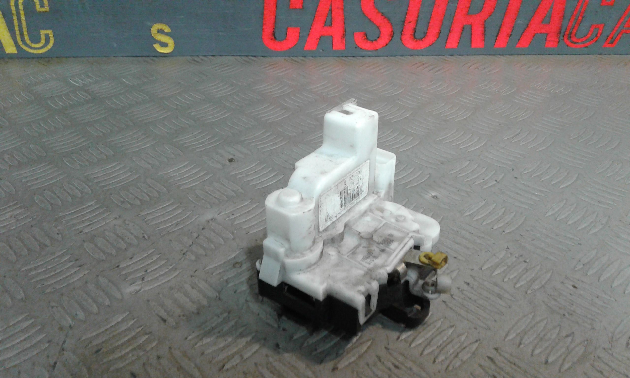 Serratura Porta Ant. Sinistro 51917882 Usato