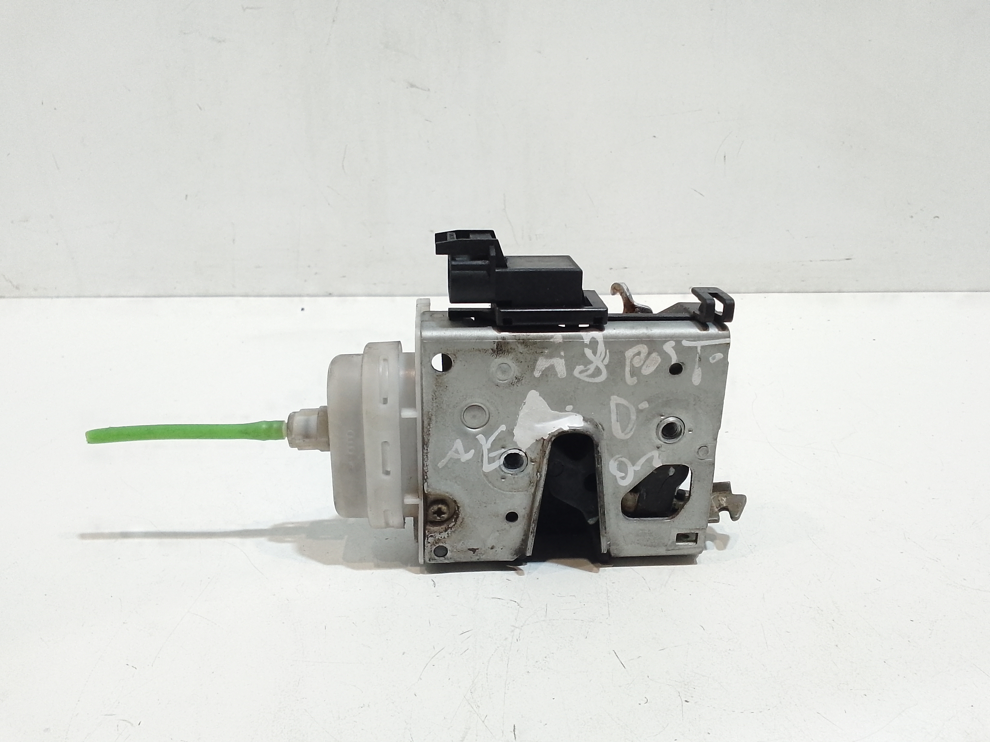 Serratura Porta Post. Destro 4D0839016D Usato