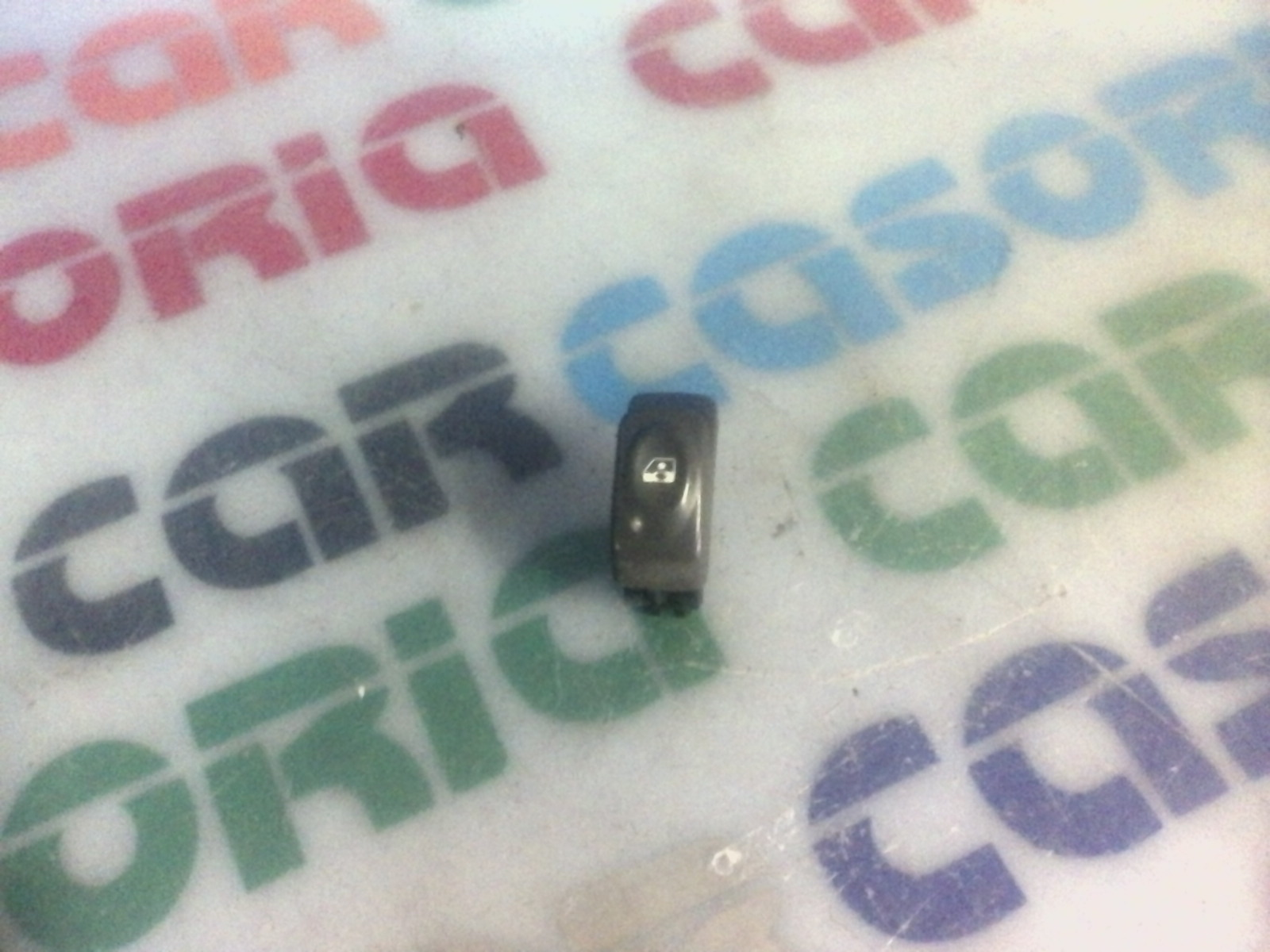 Interruttore Alzacristalli Porta Ant. Destro 7700432963 Usato