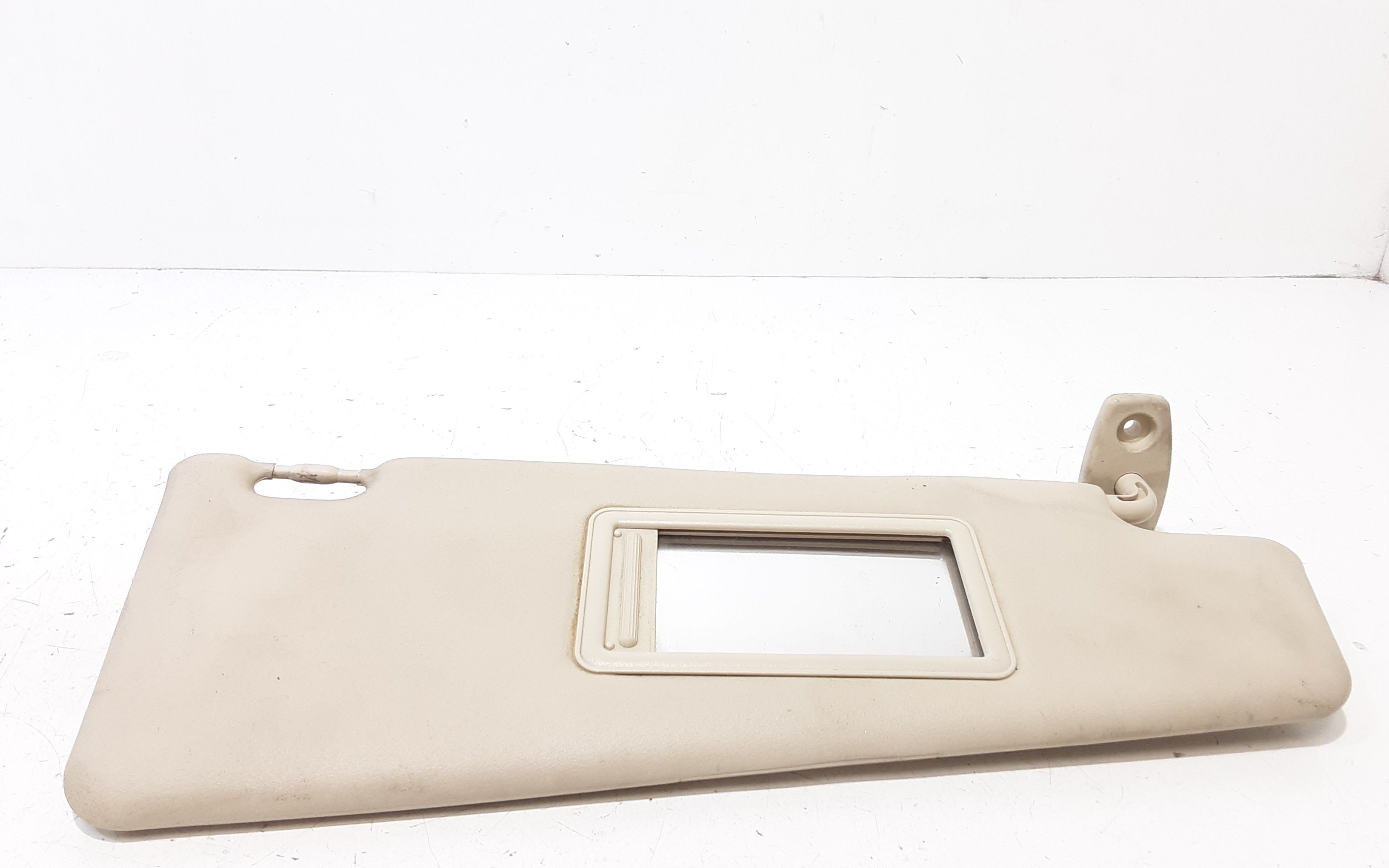 Aletta Parasole Parabrezza Destro 735361684 Usato