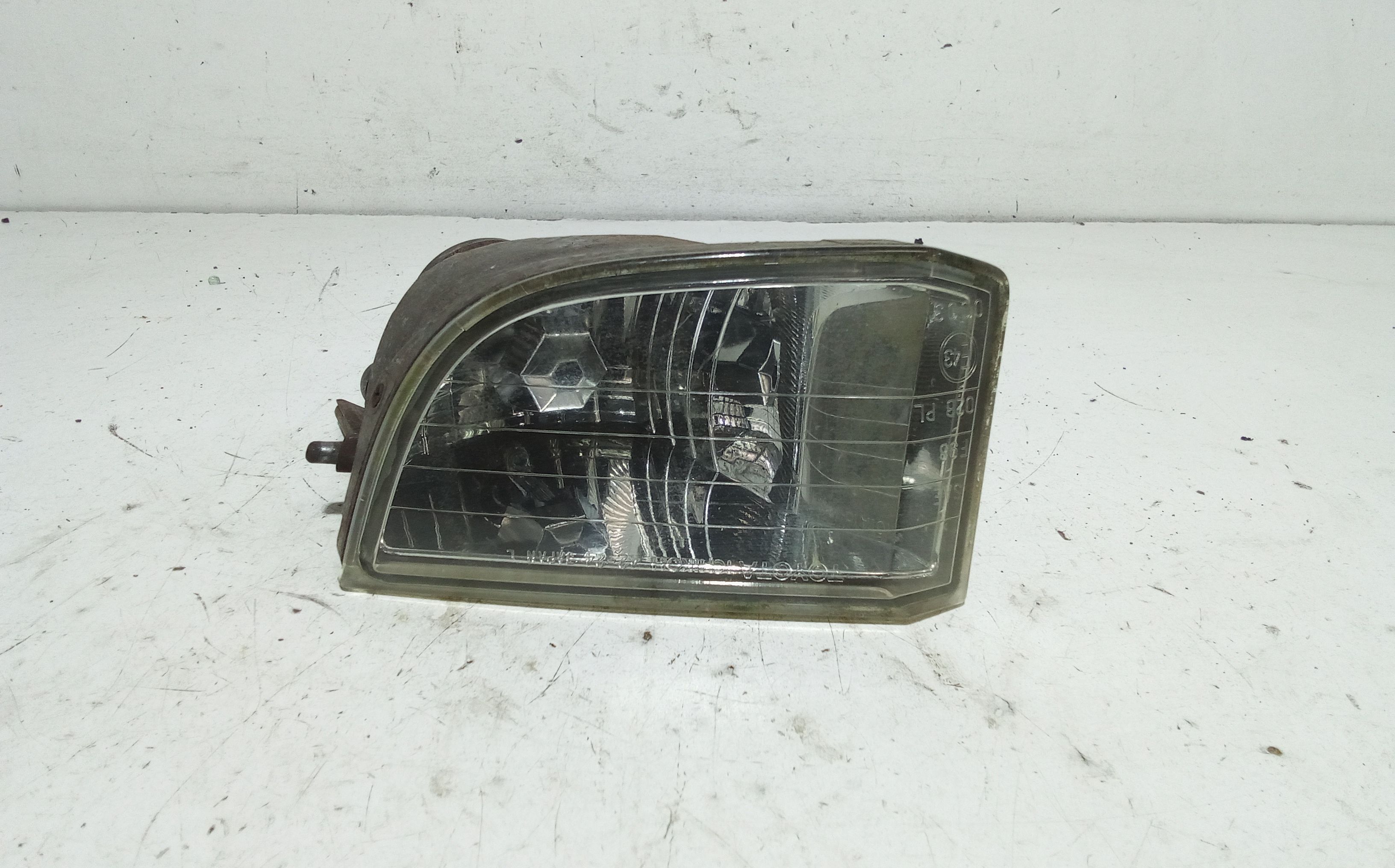 Proiettore Fendinebbia Sinistro 8122142020 Usato