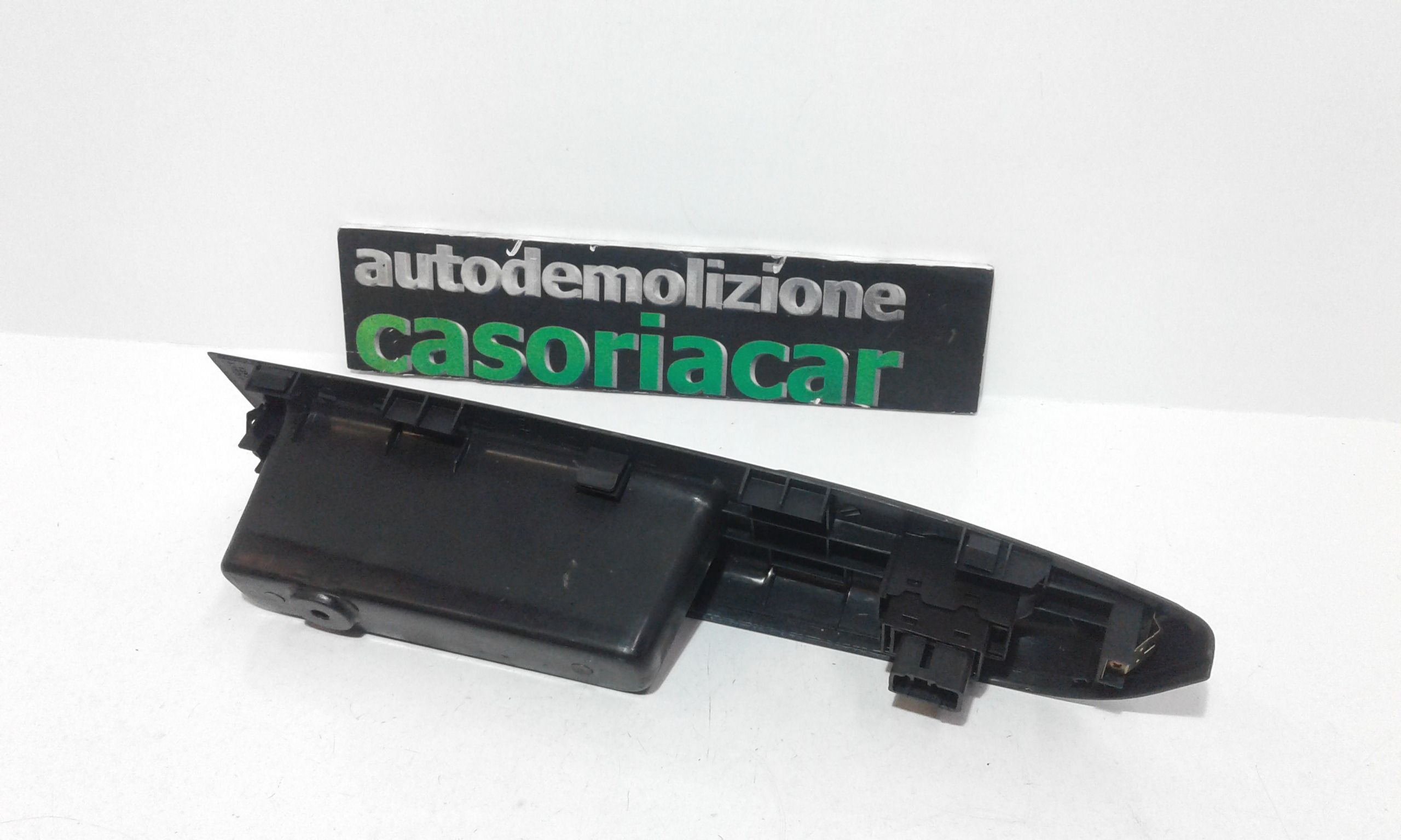 Interruttore Alzacristalli Porta Ant. Destro Usato