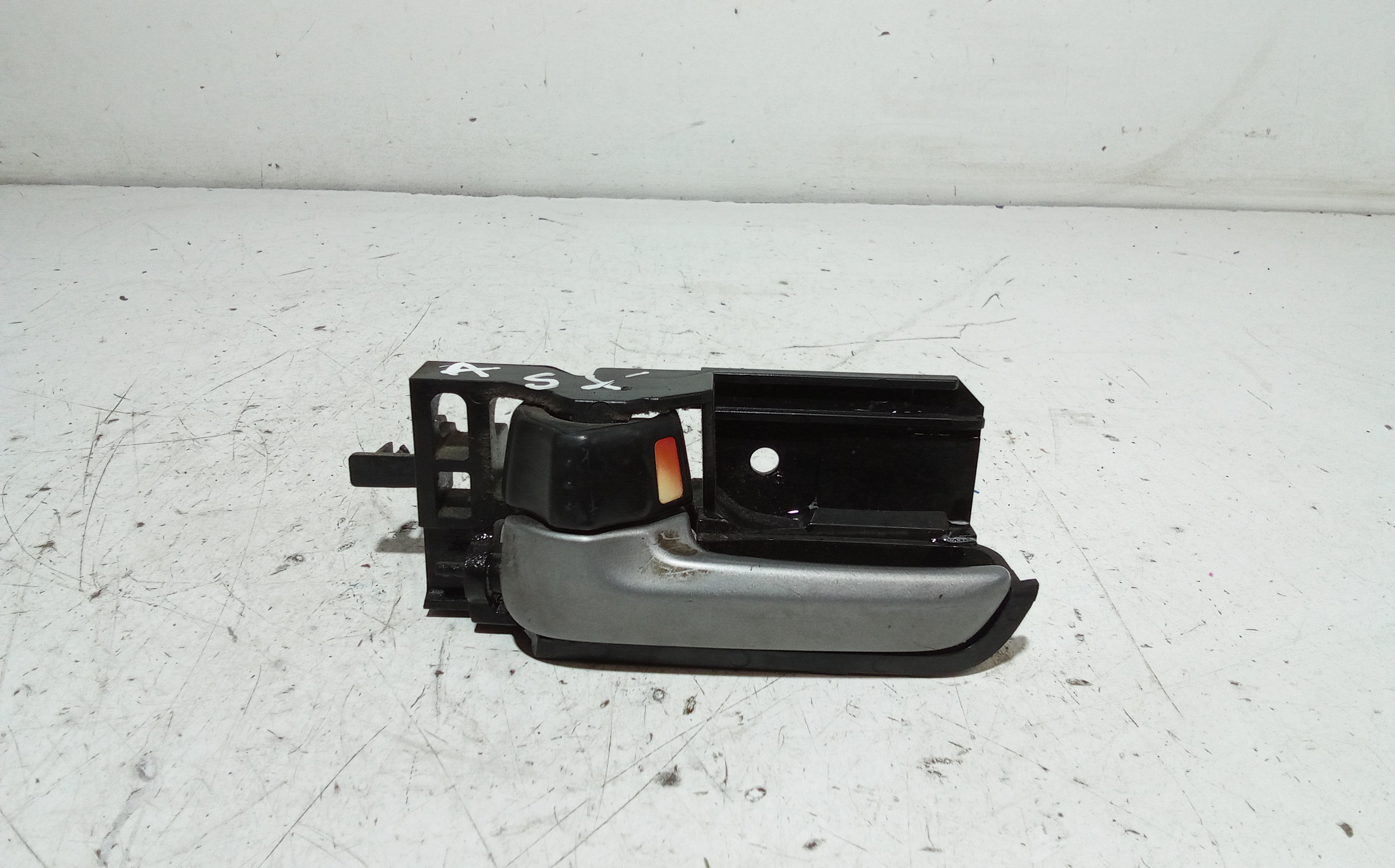 Maniglia Int. Apertura Porta Ant. Sinistro 71743444 Usato