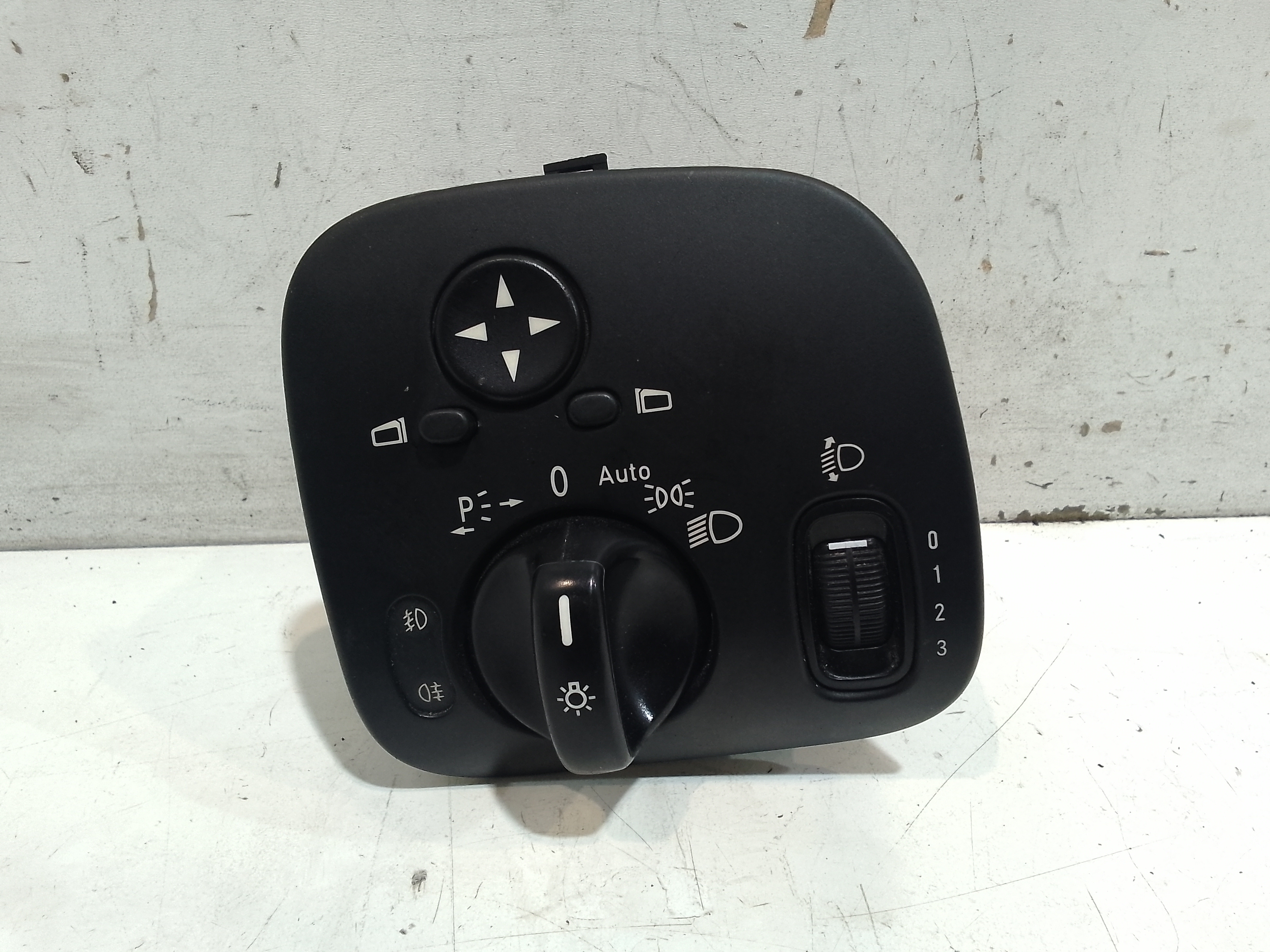 Interruttore Blocco Comando Luci A20354504049116 Usato